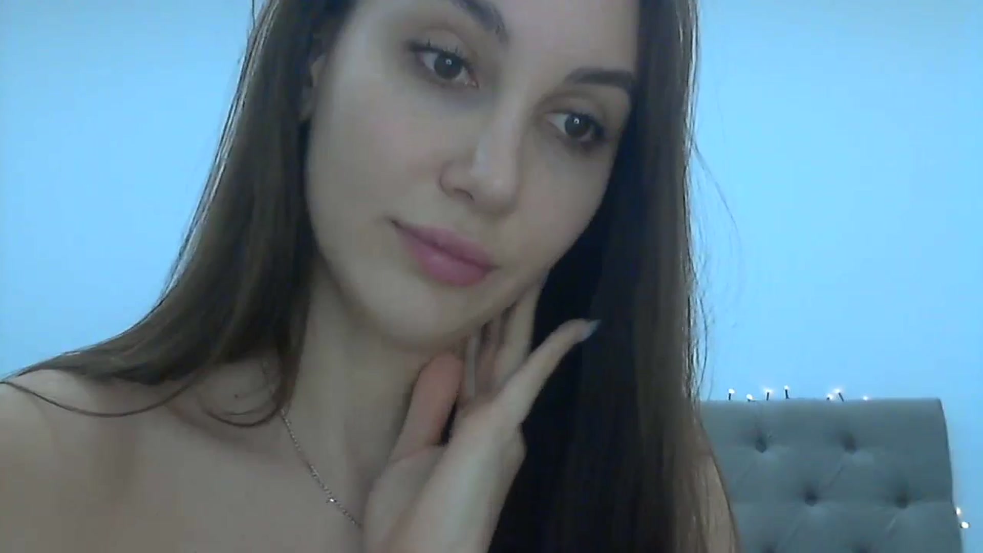 Gallery image thumbnail from HappinessInMe's myfreecams stream on, 12/22/2024, 17:22 image 2 of 20