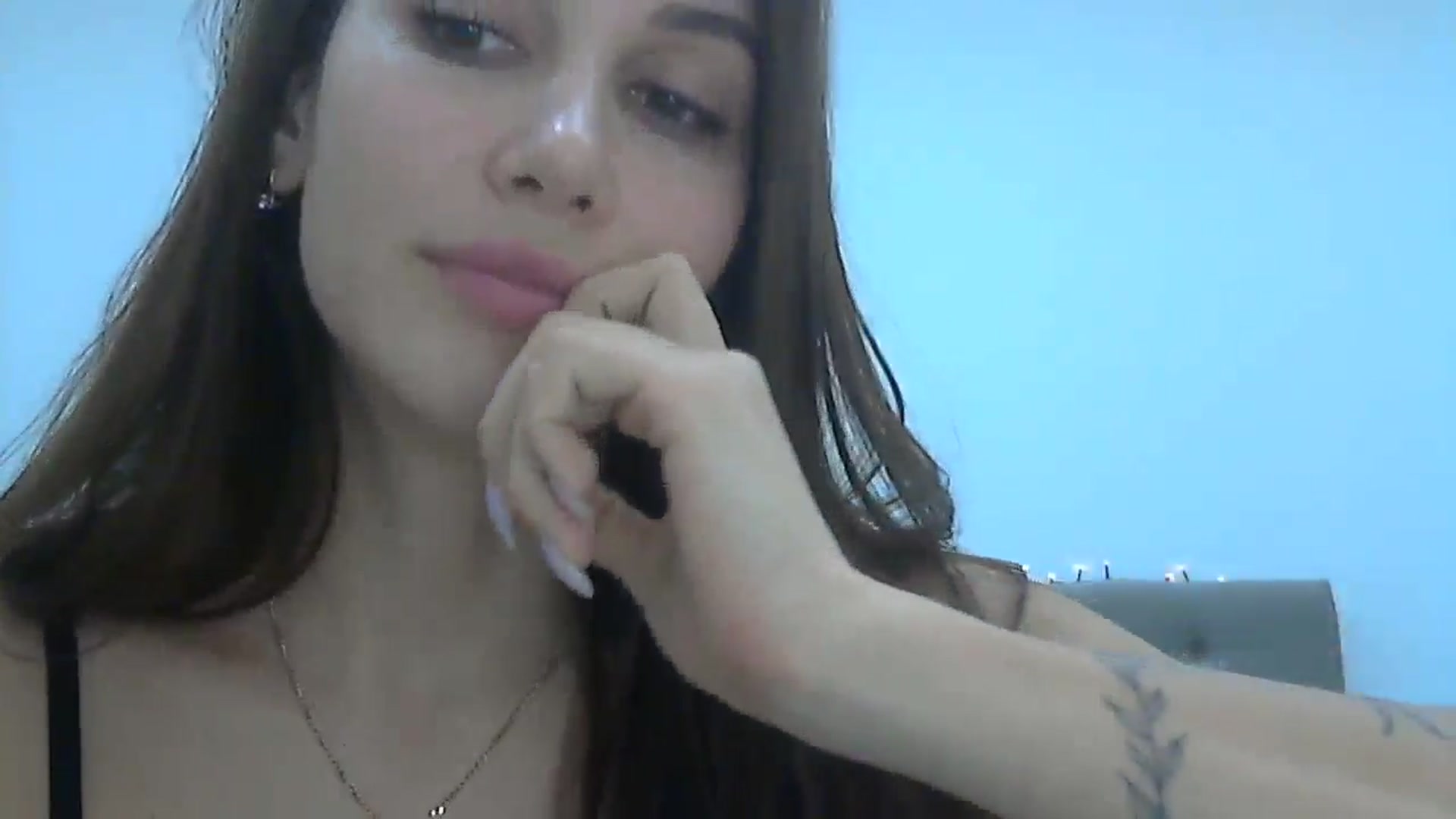Gallery image thumbnail from HappinessInMe's myfreecams stream on, 12/22/2024, 17:22 image 18 of 20