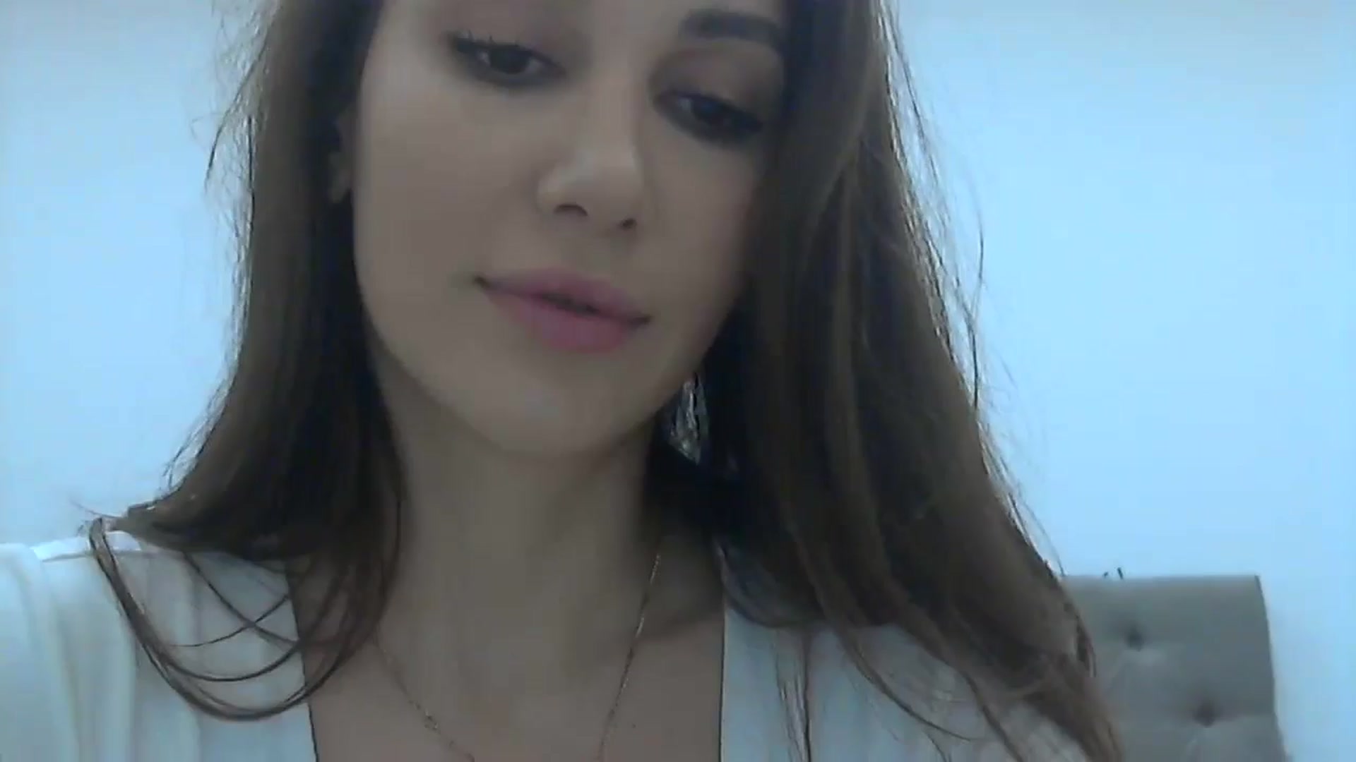 Gallery image thumbnail from HappinessInMe's myfreecams stream on, 12/25/2024, 15:41 image 1 of 20