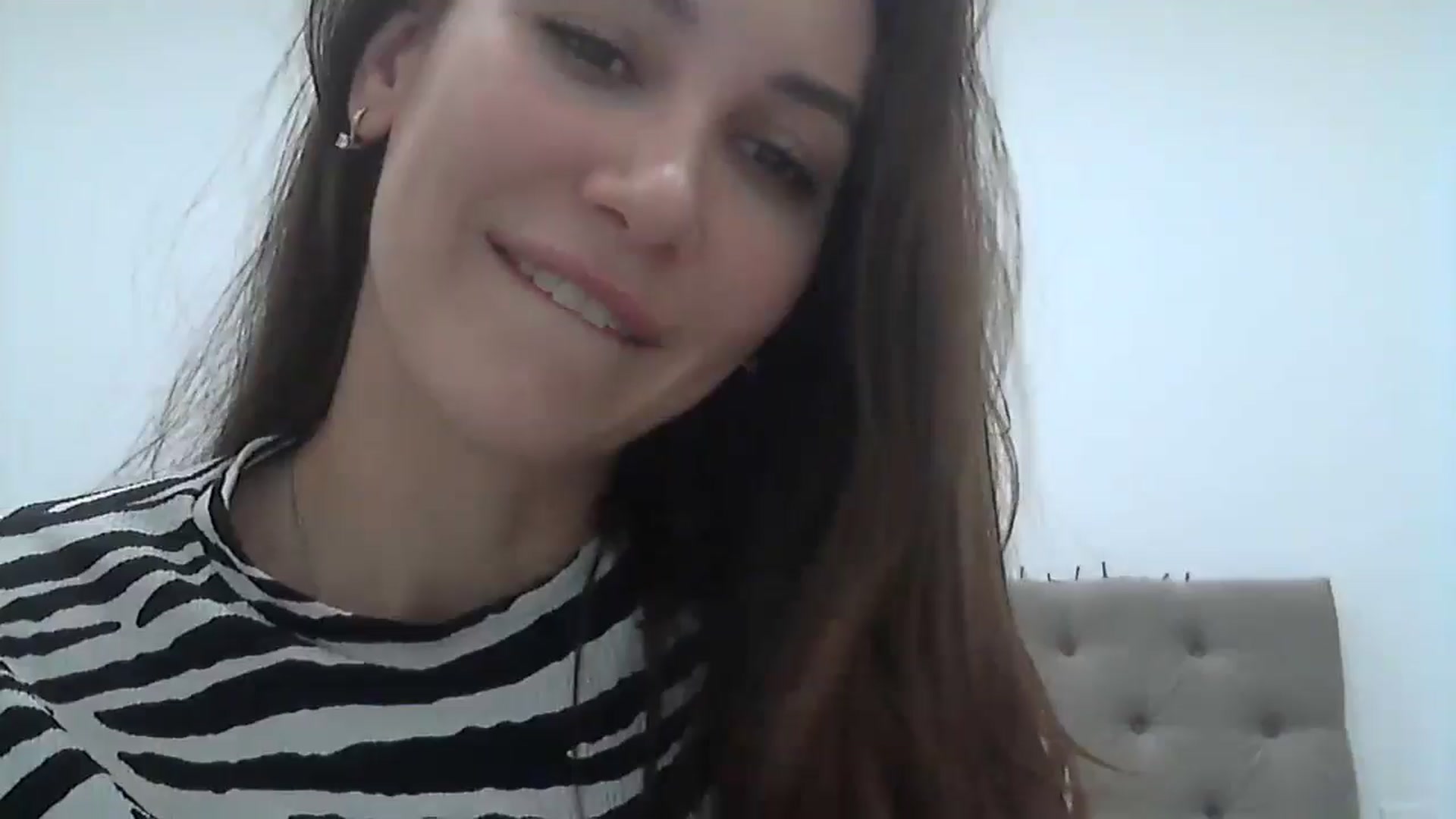 Gallery image thumbnail from HappinessInMe's myfreecams stream on, 01/08/2025, 15:24 image 5 of 20
