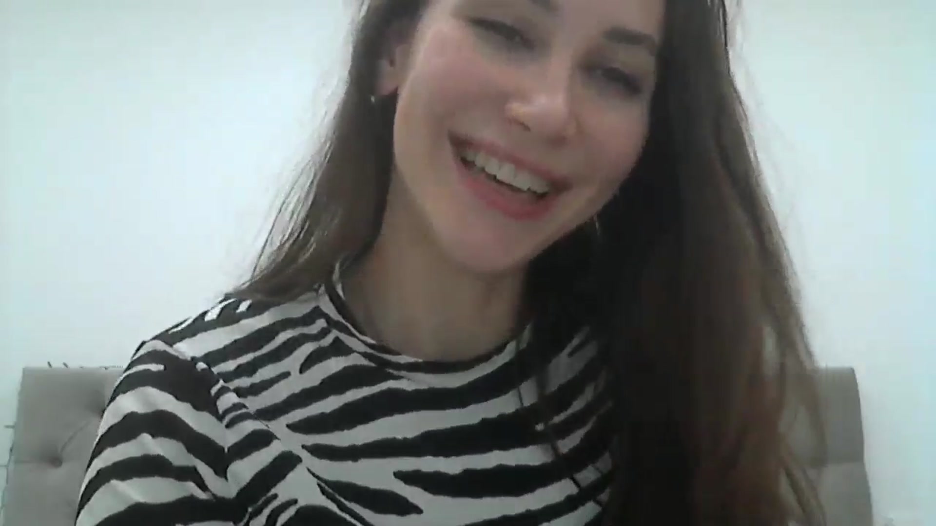 Gallery image thumbnail from HappinessInMe's myfreecams stream on, 01/08/2025, 15:24 image 4 of 20