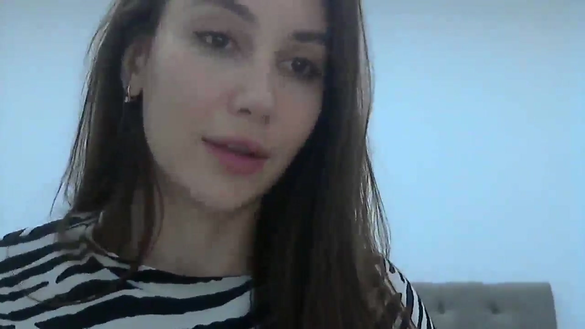 Gallery image thumbnail from HappinessInMe's myfreecams stream on, 04/02/2025, 15:26 image 15 of 20