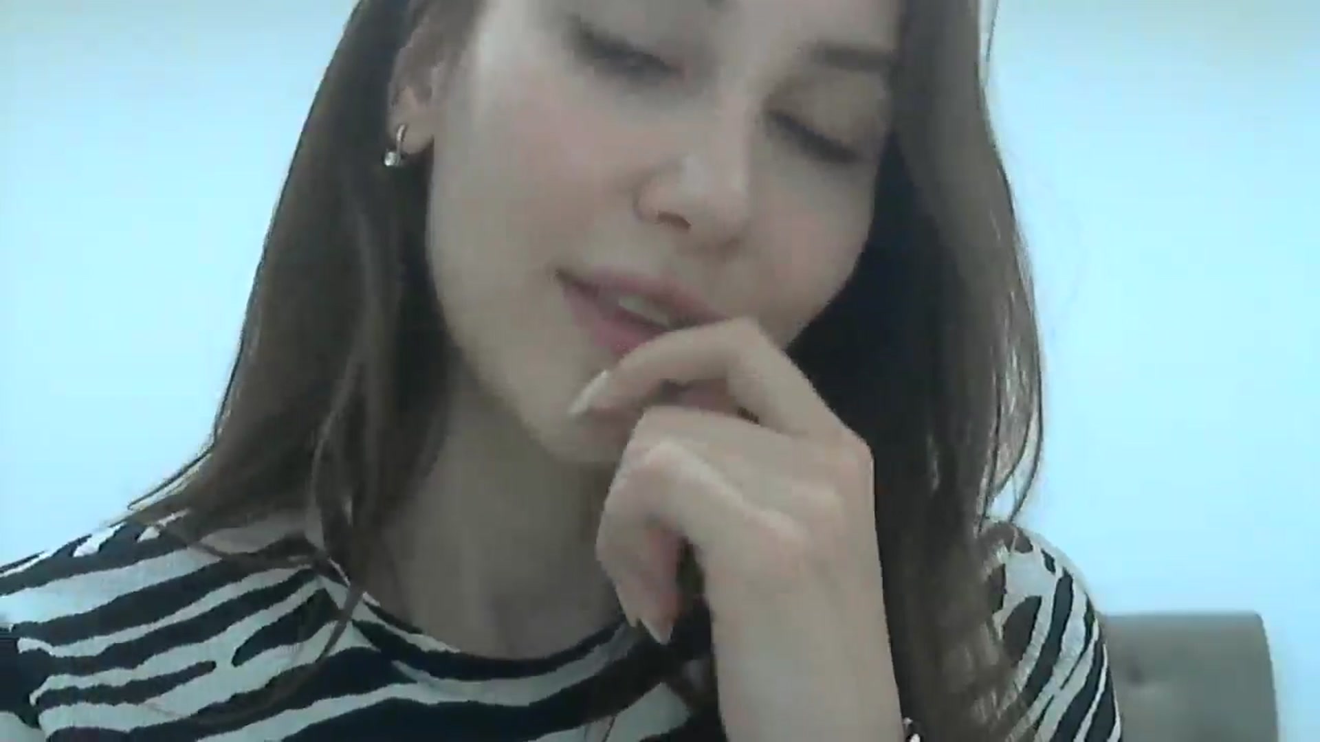 Gallery image thumbnail from HappinessInMe's myfreecams stream on, 04/02/2025, 15:26 image 14 of 20