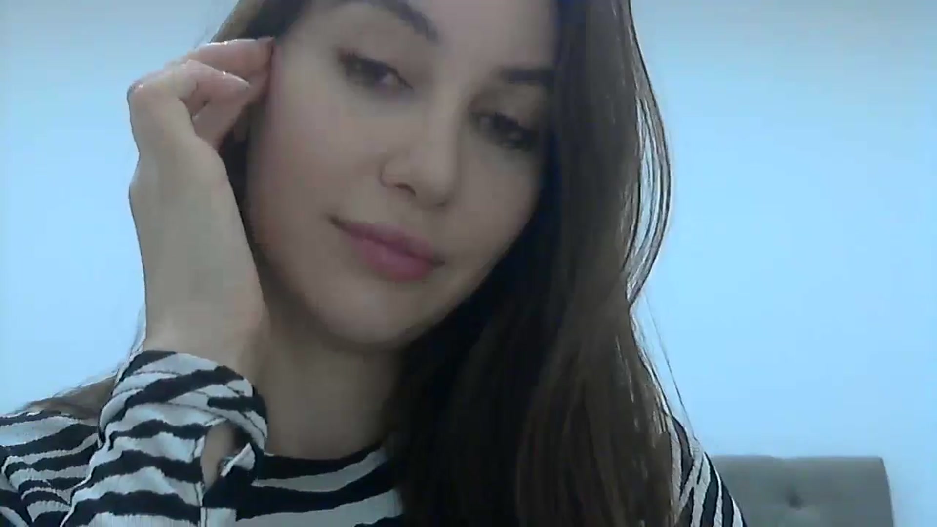 Gallery image thumbnail from HappinessInMe's myfreecams stream on, 04/02/2025, 15:26 image 4 of 20