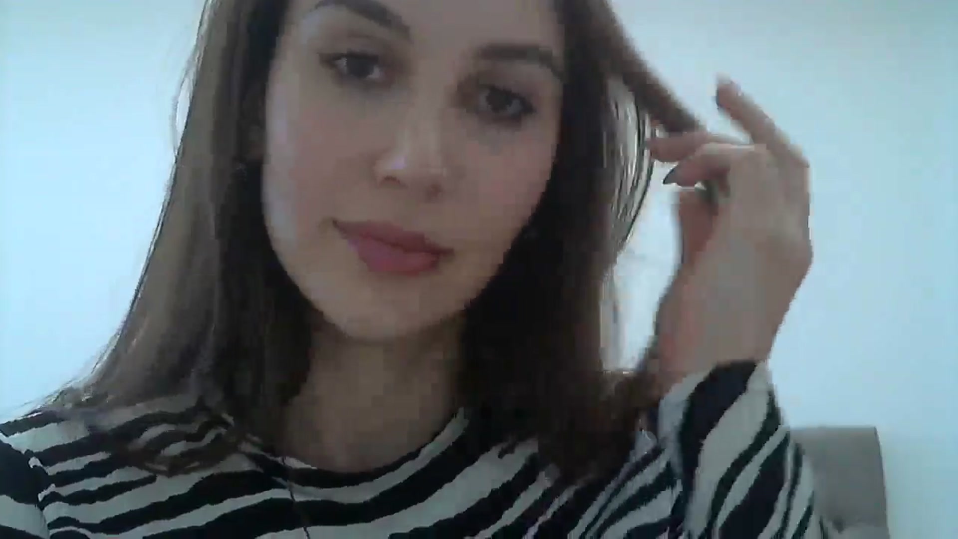 Gallery image thumbnail from HappinessInMe's myfreecams stream on, 04/19/2025, 15:26 image 9 of 20