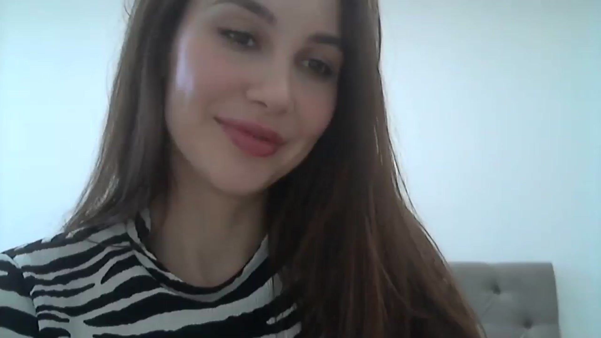 Gallery image thumbnail from HappinessInMe's myfreecams stream on, 04/19/2025, 15:26 image 1 of 20