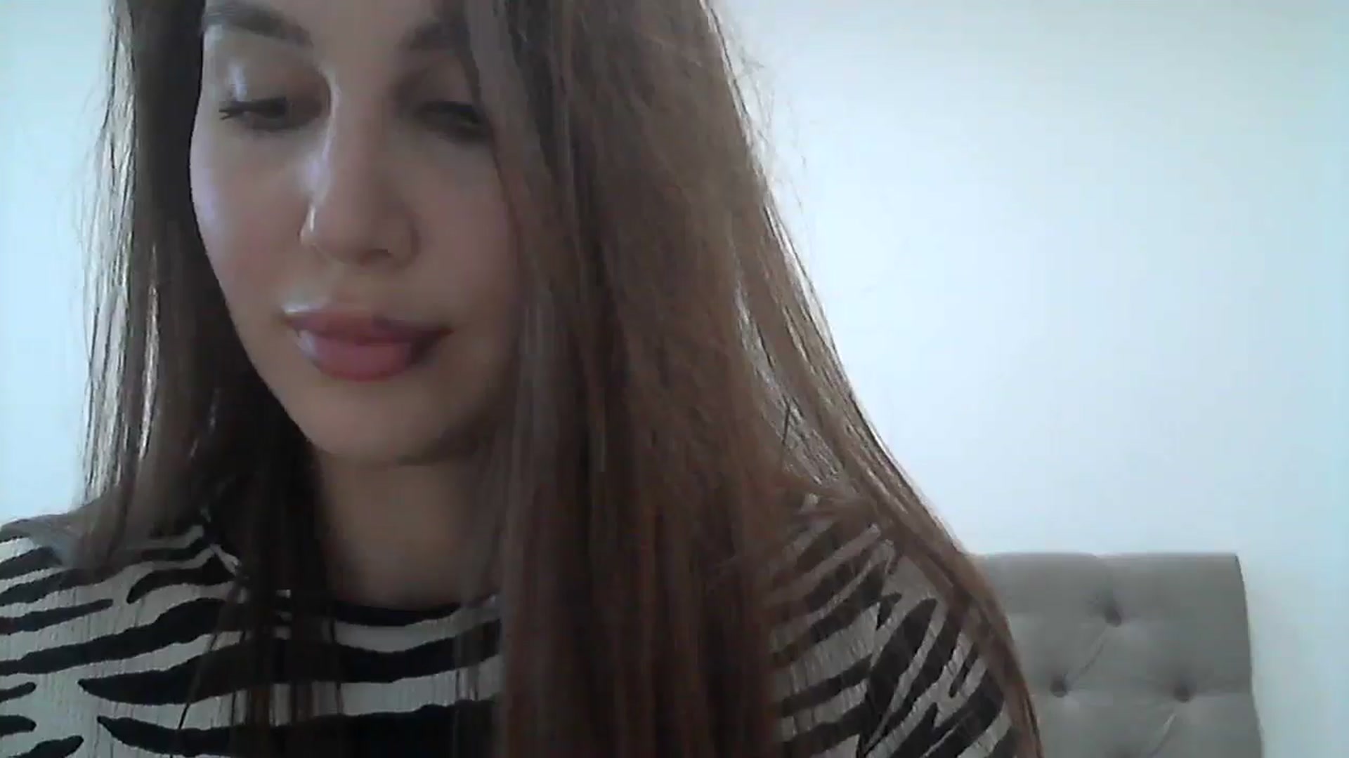Gallery image thumbnail from HappinessInMe's myfreecams stream on, 04/19/2025, 15:45 image 6 of 20
