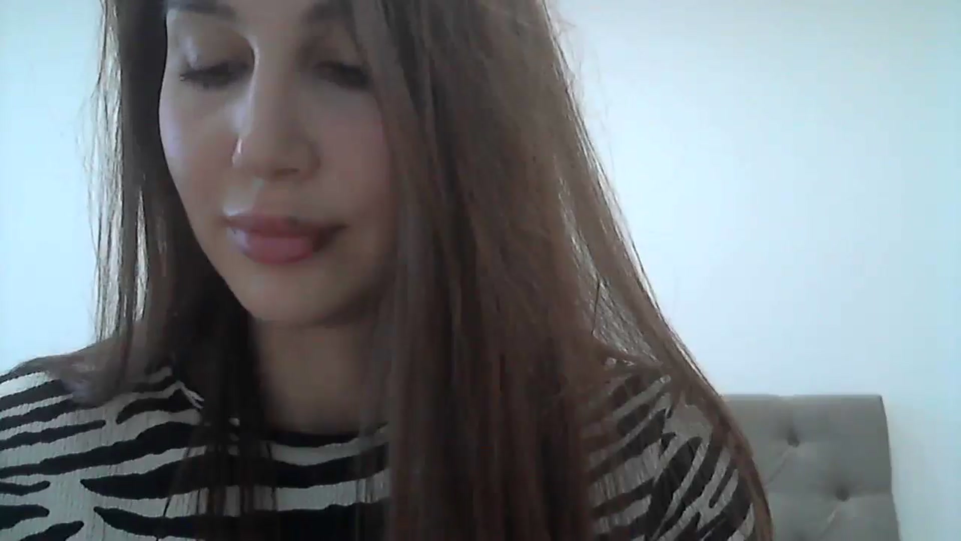 Gallery image thumbnail from HappinessInMe's myfreecams stream on, 04/19/2025, 15:45 image 5 of 20