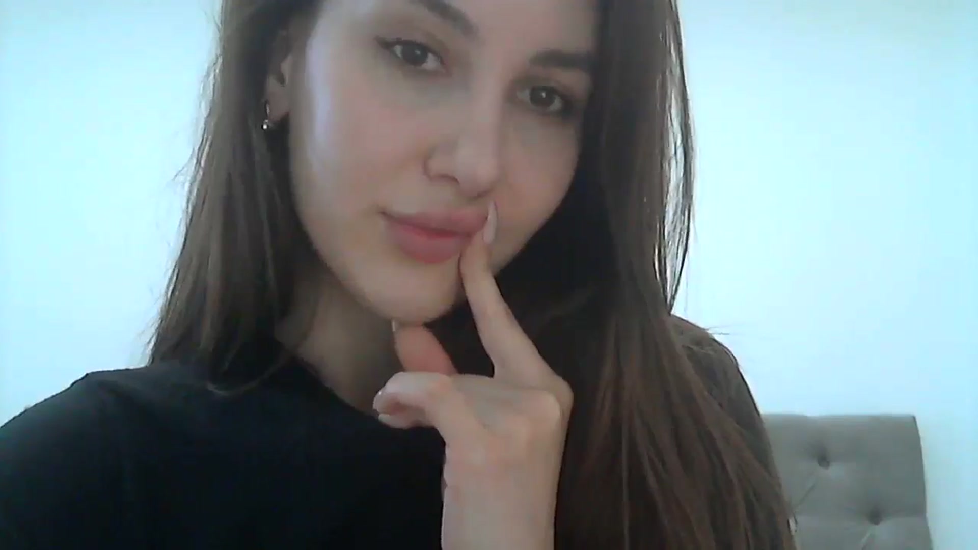 Gallery image thumbnail from HappinessInMe's myfreecams stream on, 04/21/2025, 15:15 image 18 of 20