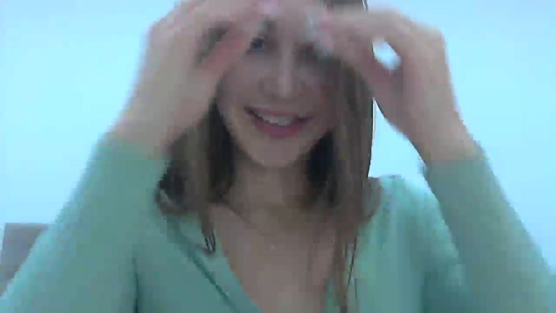 Gallery image thumbnail from HappinessInMe's myfreecams stream on, 05/19/2025, 15:33 image 11 of 20