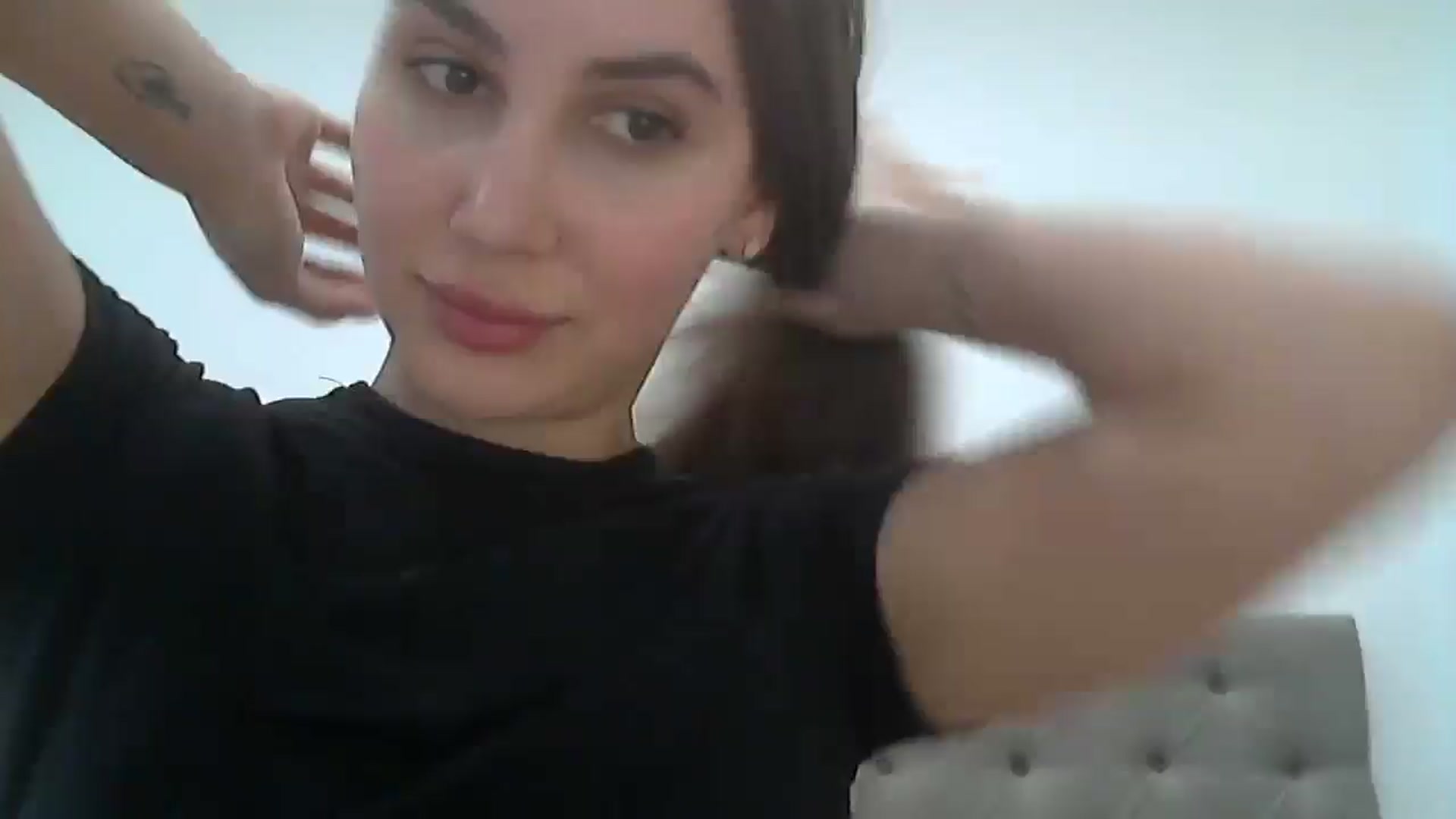 Gallery image thumbnail from HappinessInMe's myfreecams stream on, 05/20/2025, 15:29 image 1 of 20