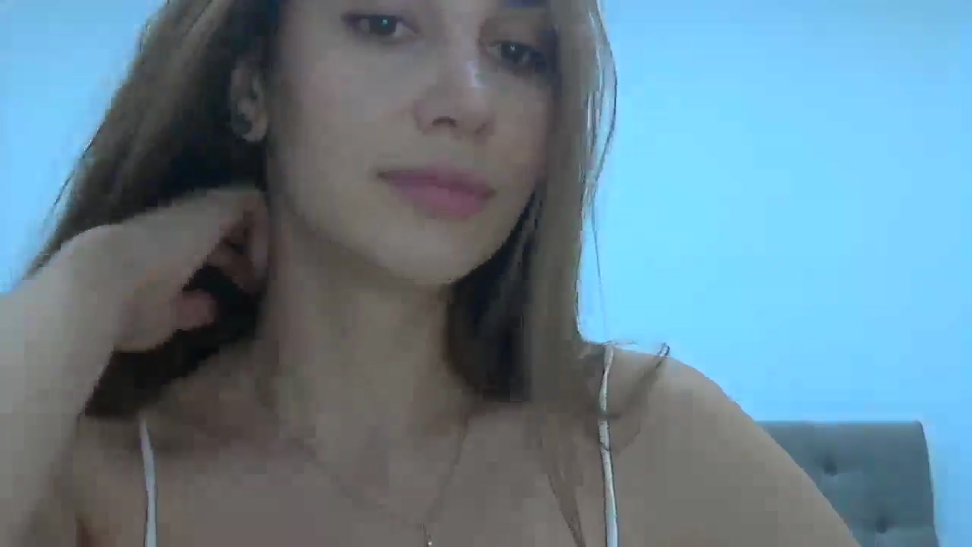 Gallery image thumbnail from HappinessInMe's myfreecams stream on, 08/18/2025, 13:14 image 17 of 20
