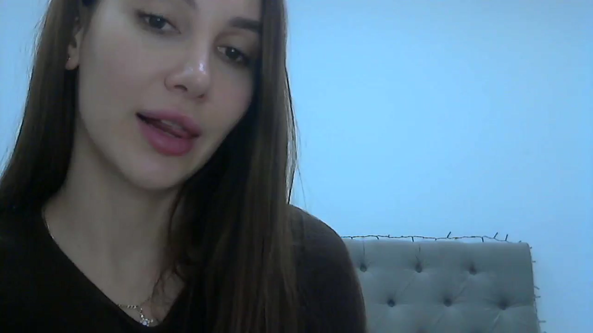 Gallery image thumbnail from HappinessInMe's myfreecams stream on, 12/12/2025, 16:05 image 17 of 20