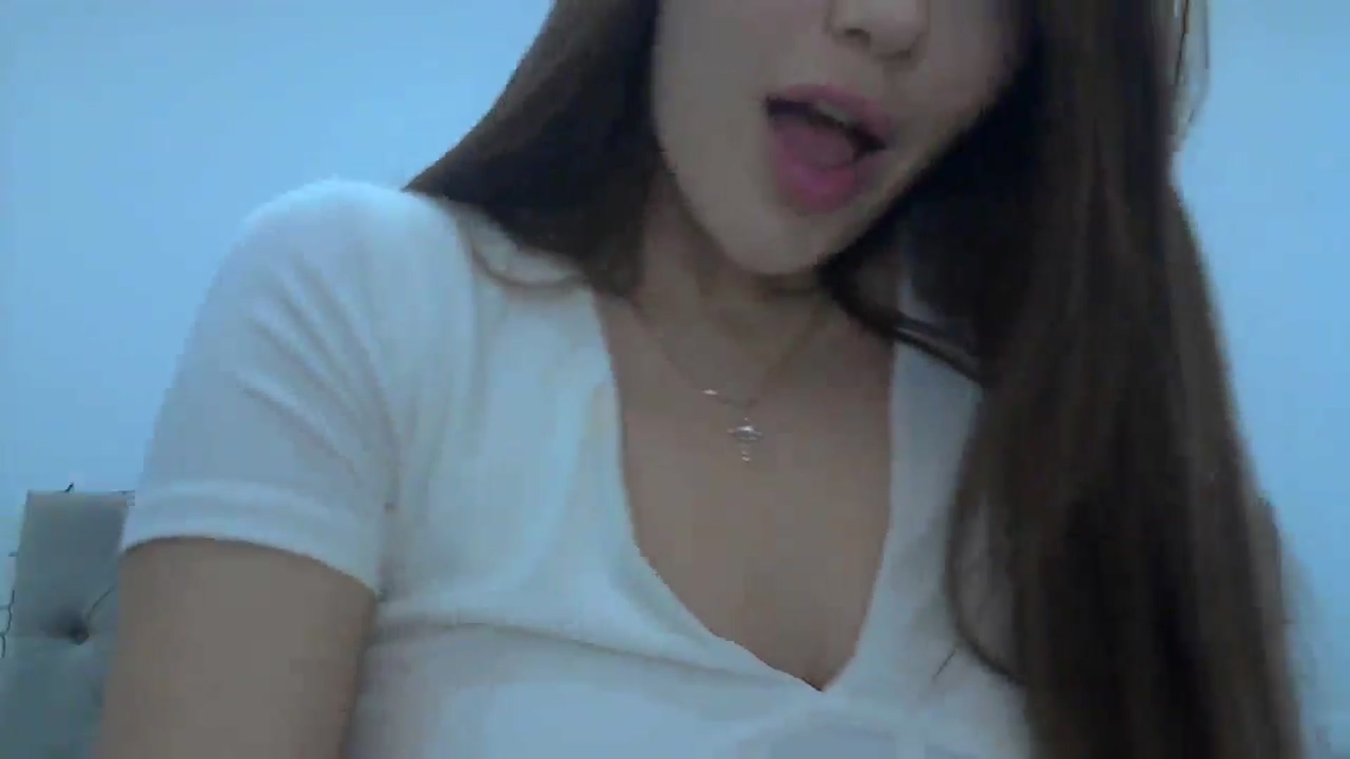 Gallery image thumbnail from HappinessInMe's myfreecams stream on, 12/18/2025, 14:15 image 14 of 20