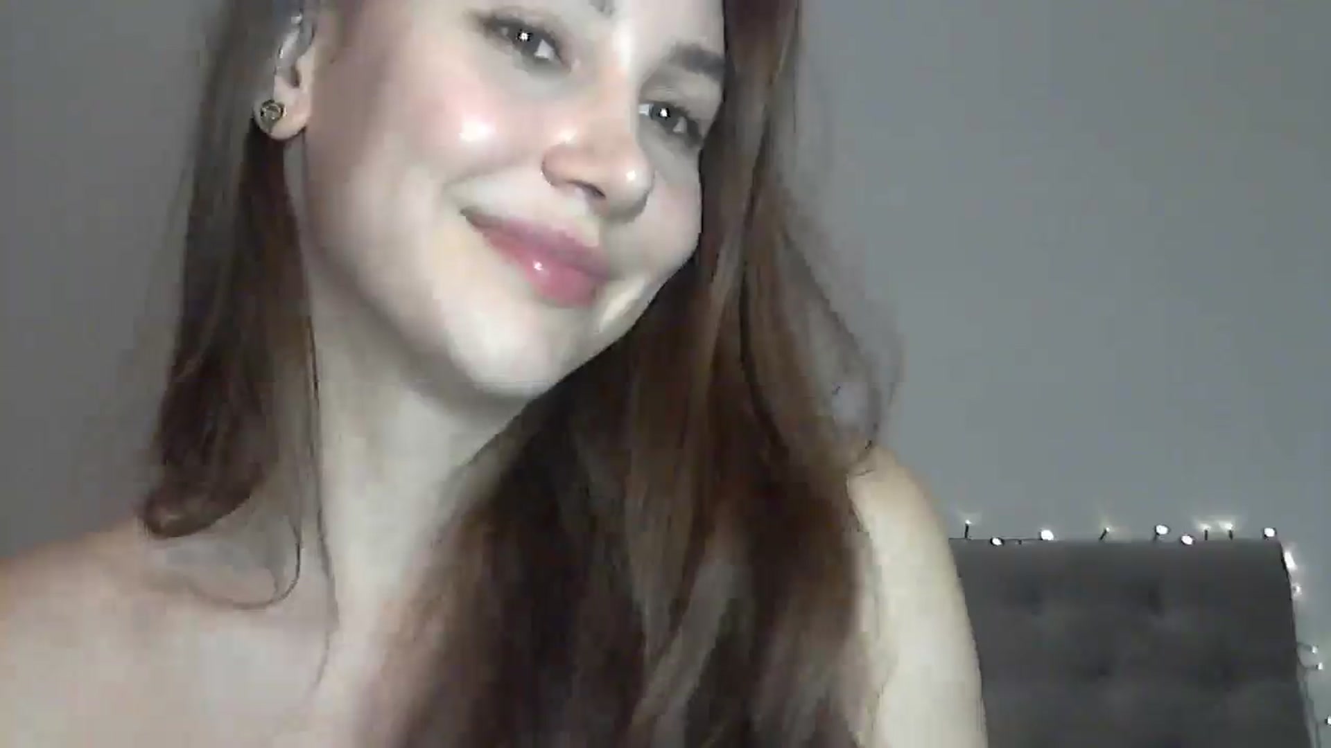 Gallery image thumbnail from HappinessInMe's myfreecams stream on, 12/25/2025, 15:19 image 14 of 20
