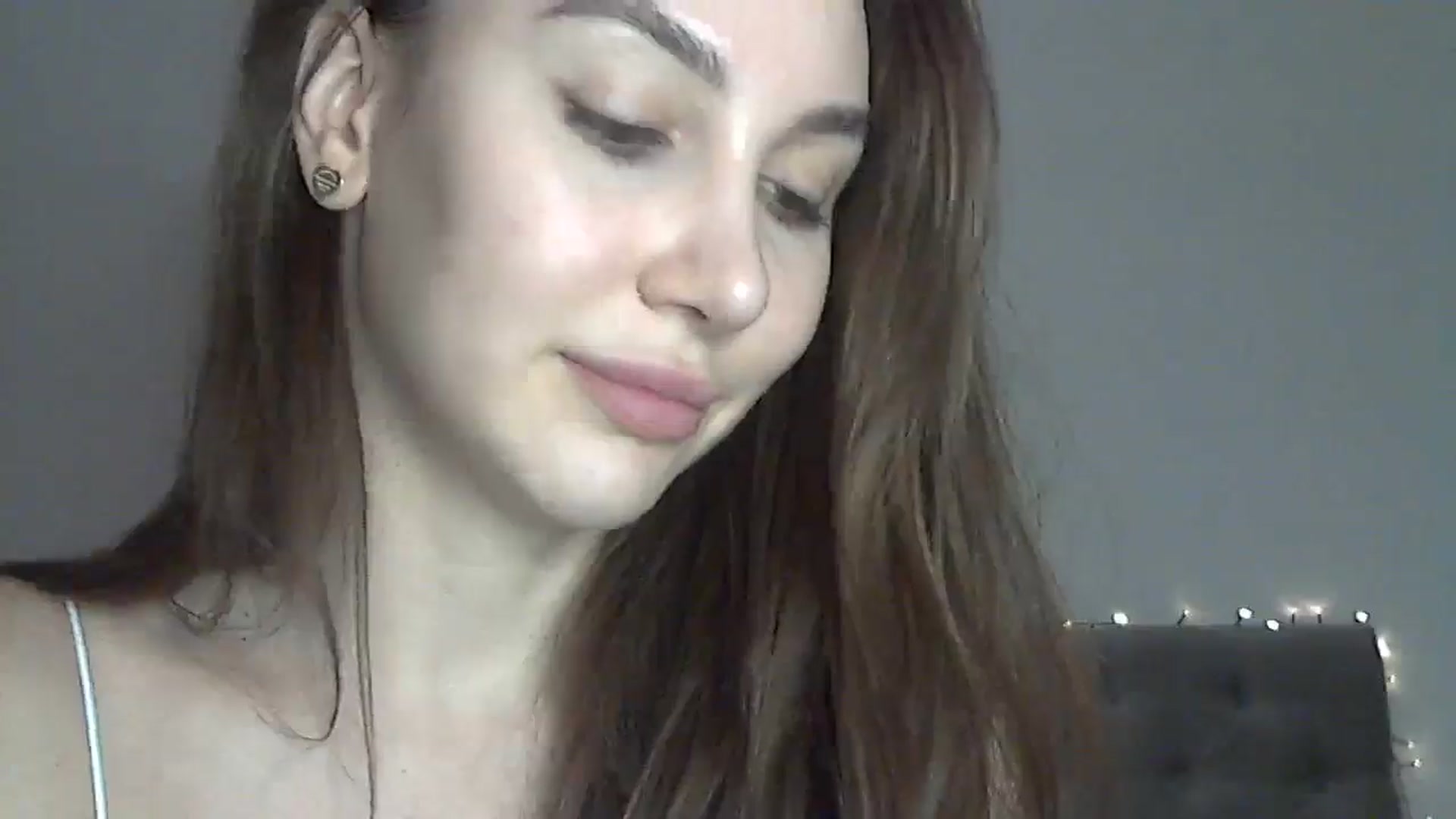 Gallery image thumbnail from HappinessInMe's myfreecams stream on, 12/25/2025, 15:19 image 4 of 20