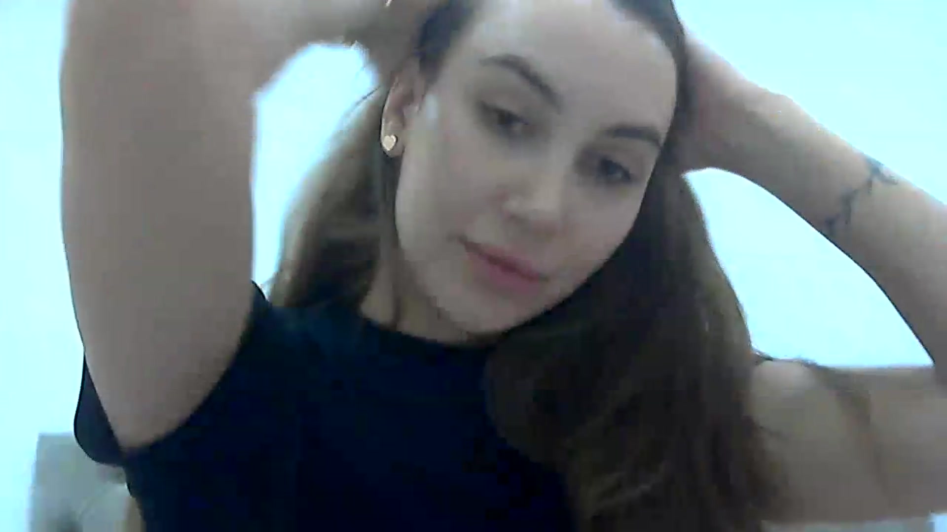 Gallery image thumbnail from HappinessInMe's myfreecams stream on, 07/27/2026, 14:18 image 14 of 20