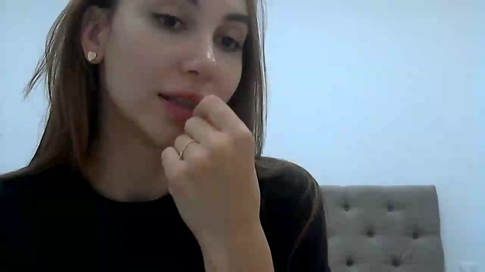 Gallery image thumbnail from HappinessInMe's myfreecams stream on, 08/11/2026, 14:43 image 17 of 20