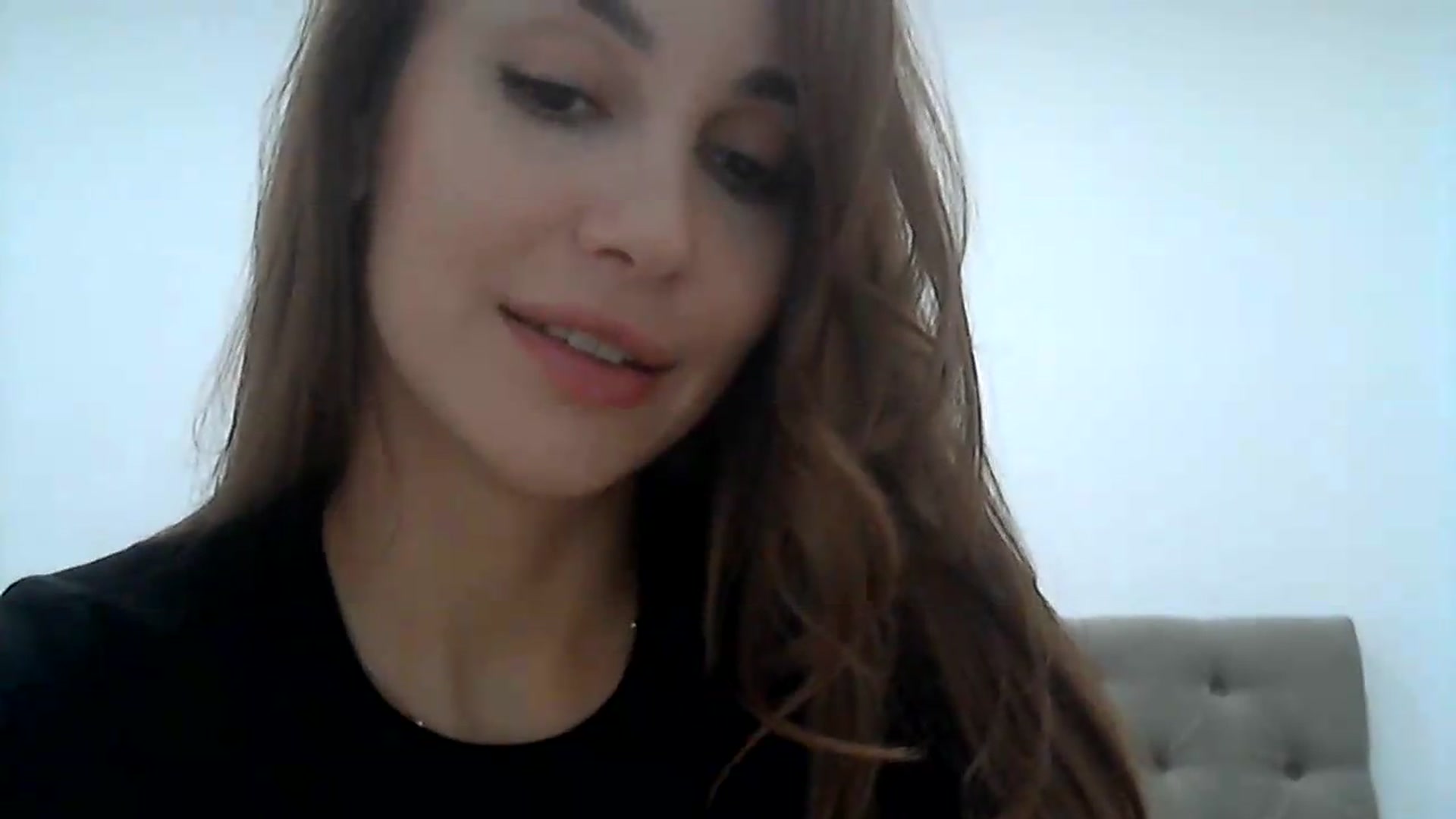 Gallery image thumbnail from HappinessInMe's myfreecams stream on, 08/25/2026, 15:00 image 4 of 20