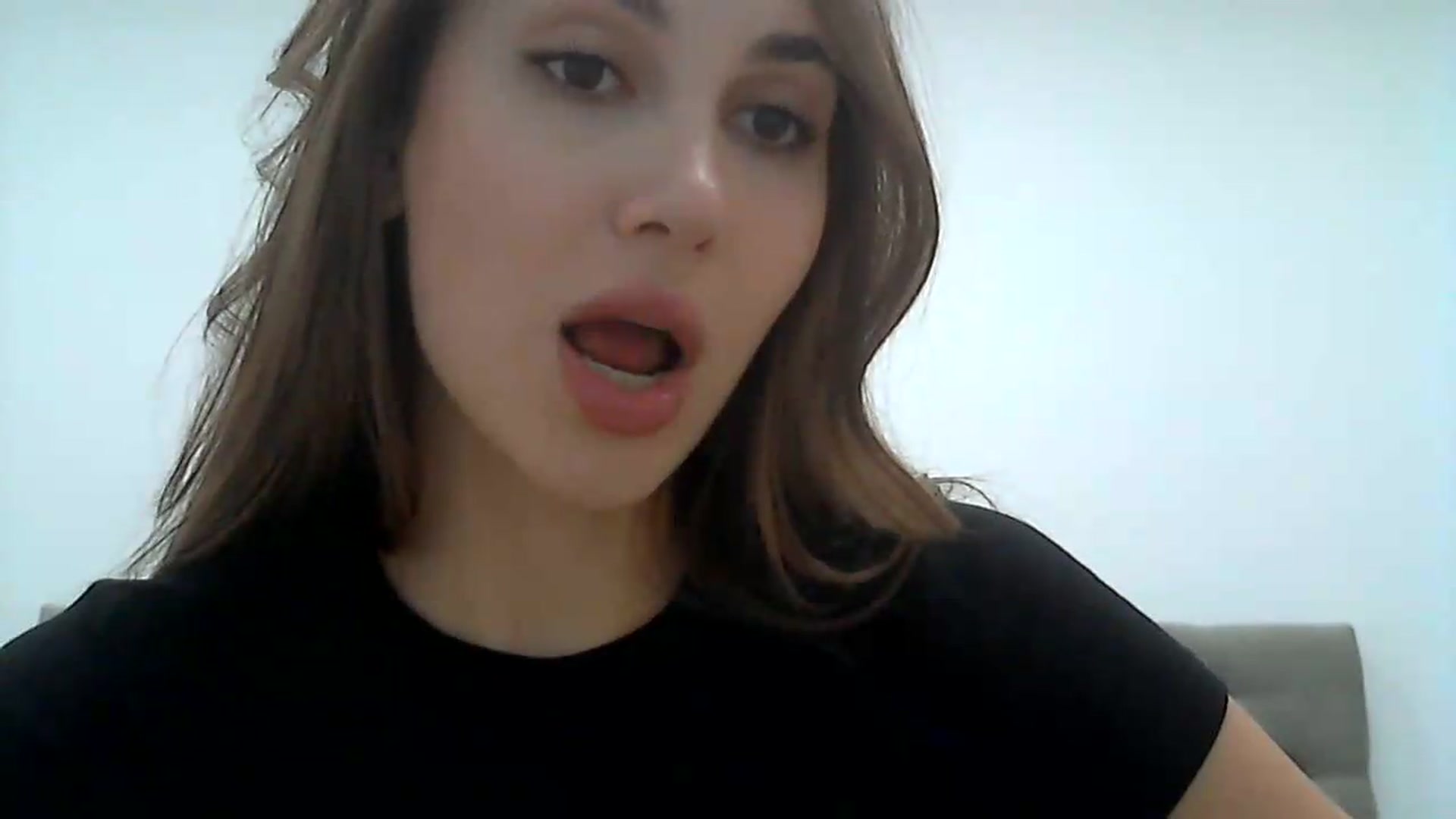 Gallery image thumbnail from HappinessInMe's myfreecams stream on, 08/25/2026, 15:00 image 17 of 20