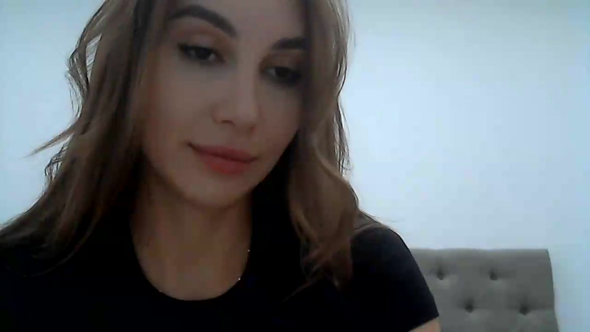 Gallery image thumbnail from HappinessInMe's myfreecams stream on, 08/25/2026, 15:00 image 3 of 20