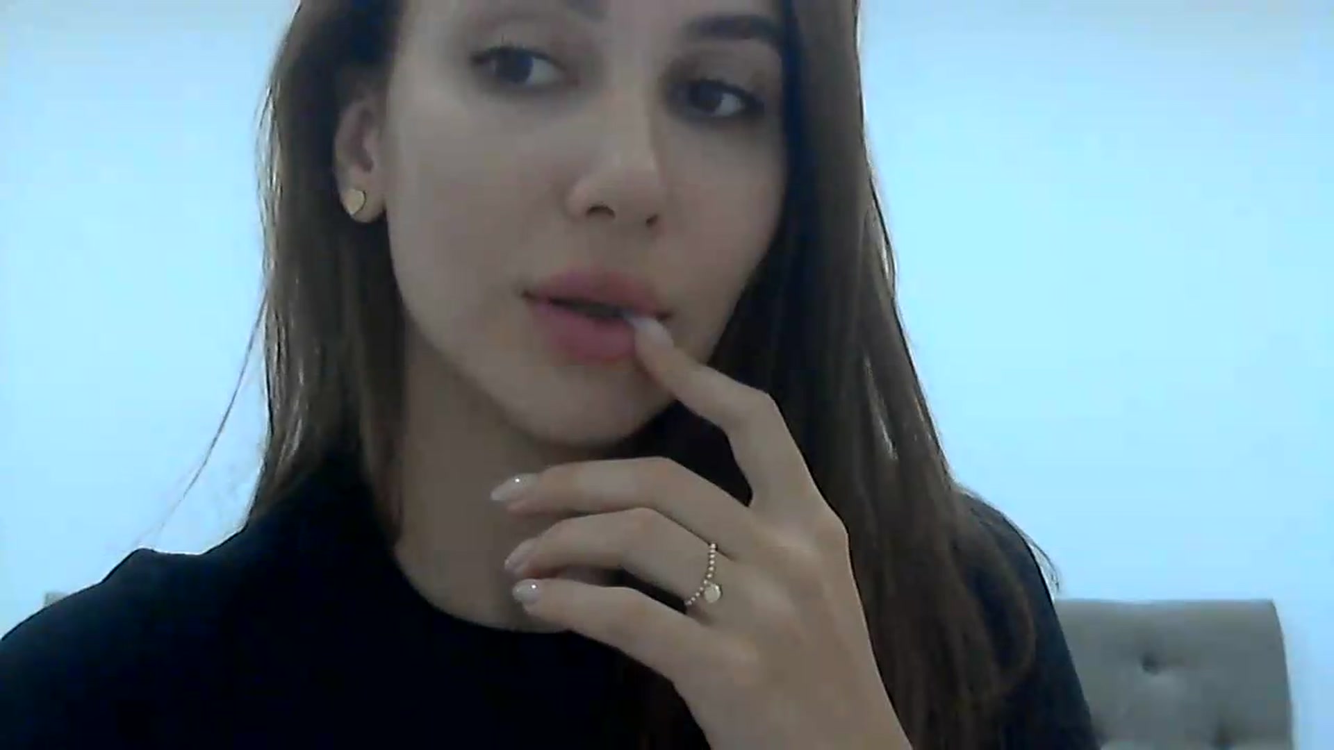 Gallery image thumbnail from HappinessInMe's myfreecams stream on, 08/26/2026, 18:01 image 4 of 20