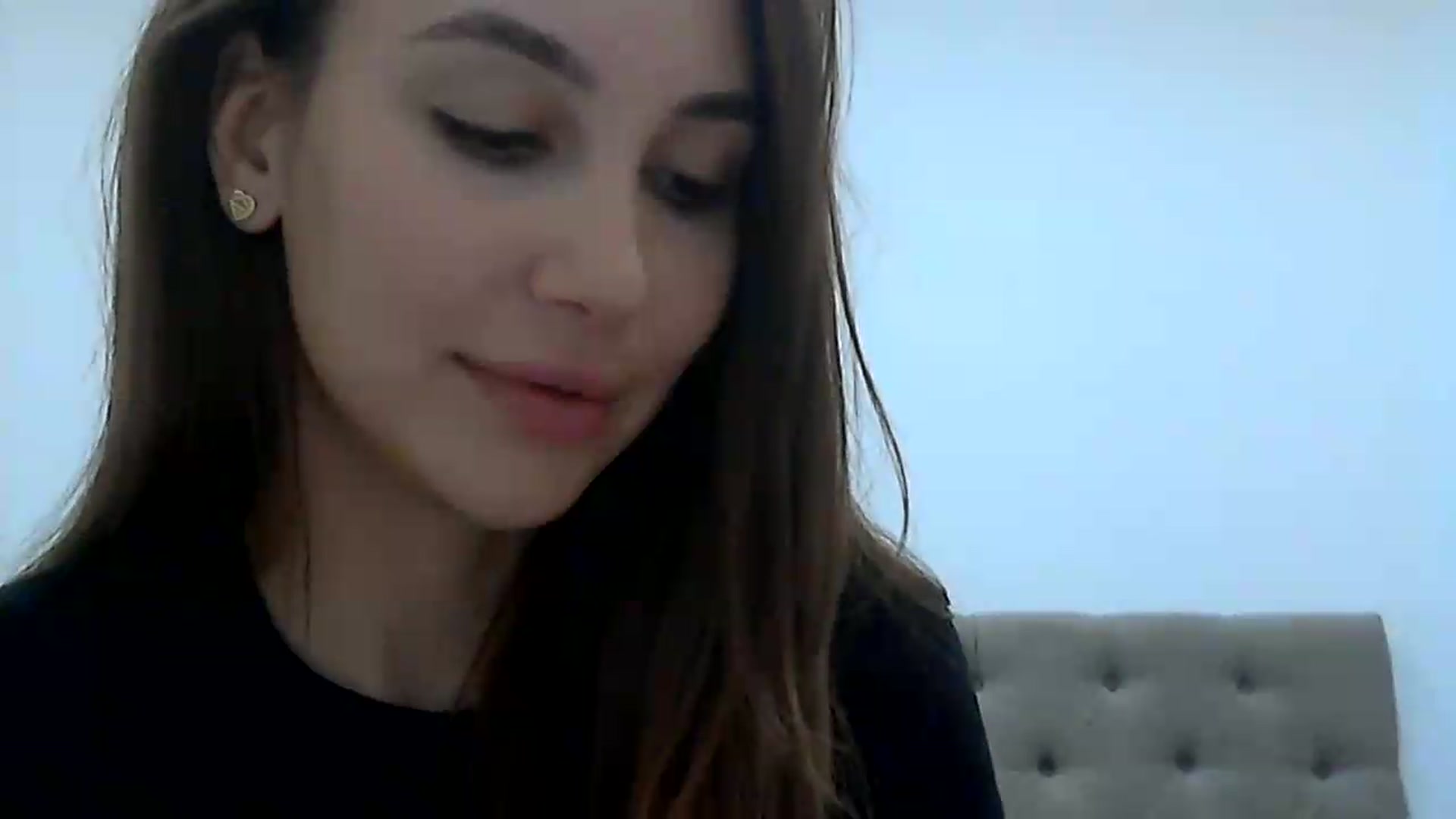 Gallery image thumbnail from HappinessInMe's myfreecams stream on, 08/26/2026, 18:01 image 18 of 20