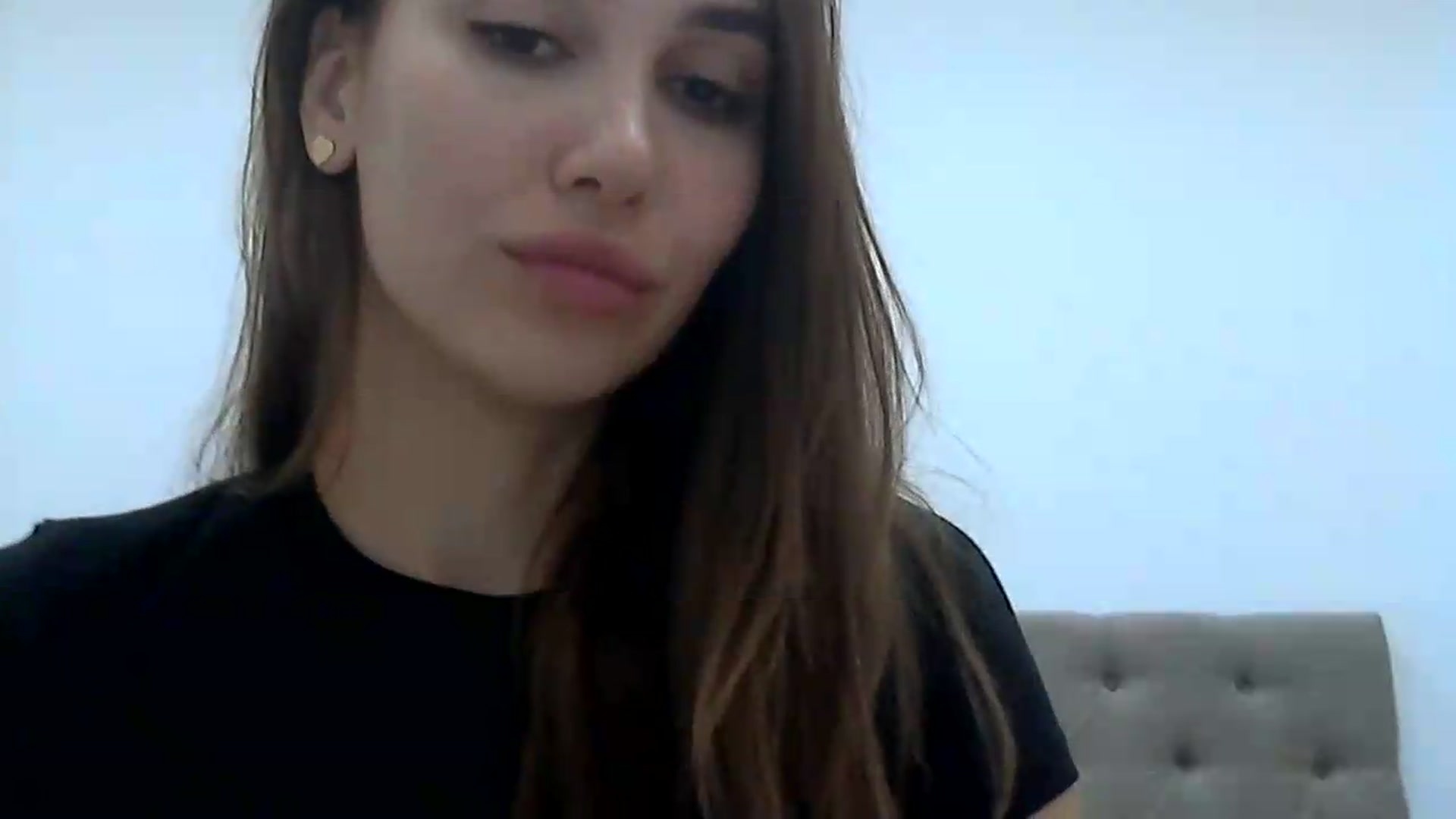 Gallery image thumbnail from HappinessInMe's myfreecams stream on, 08/26/2026, 18:01 image 17 of 20