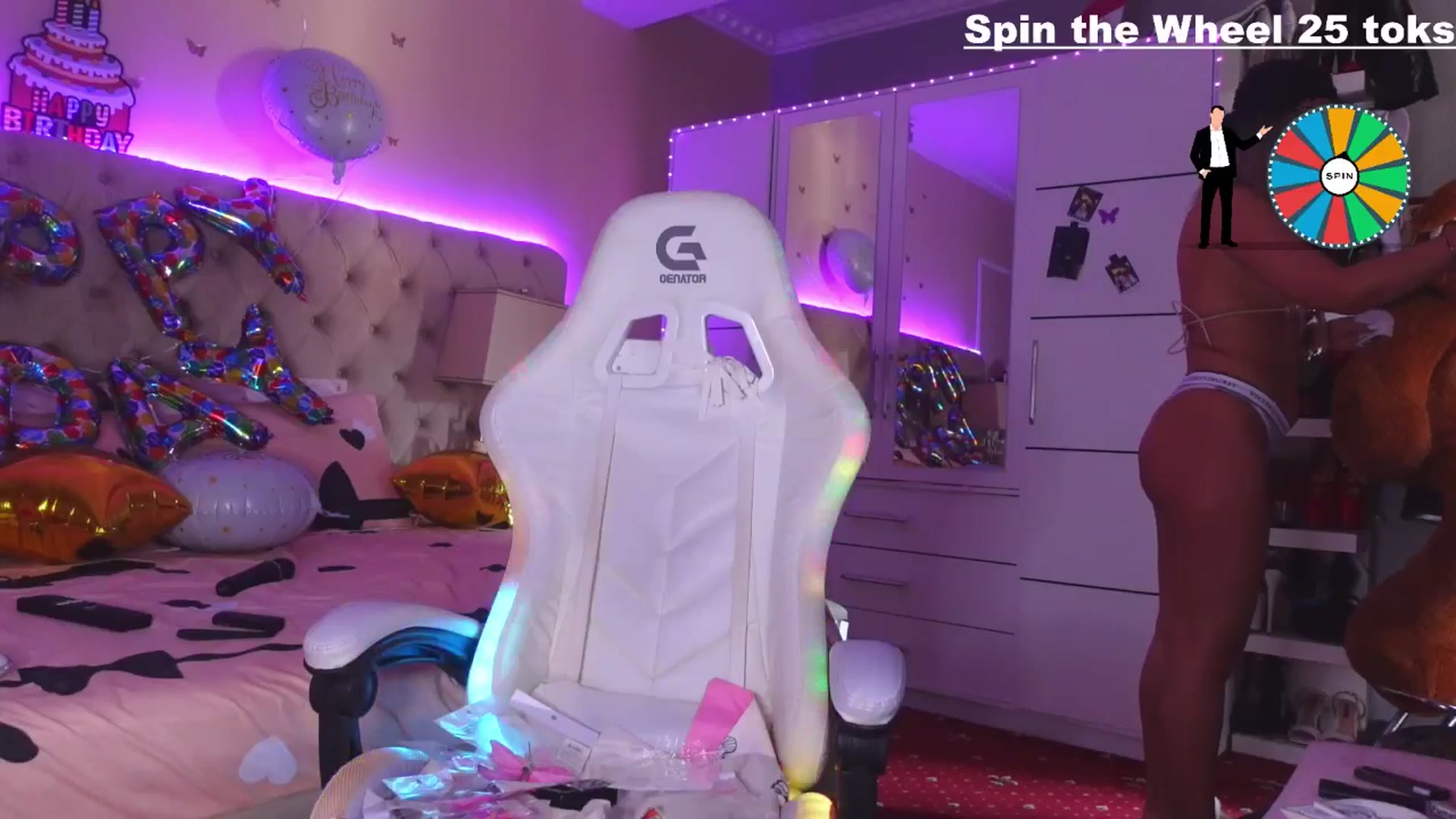 Gallery image thumbnail from HappyBdayAlly's myfreecams stream on, 03/09/2025, 14:23 image 10 of 20