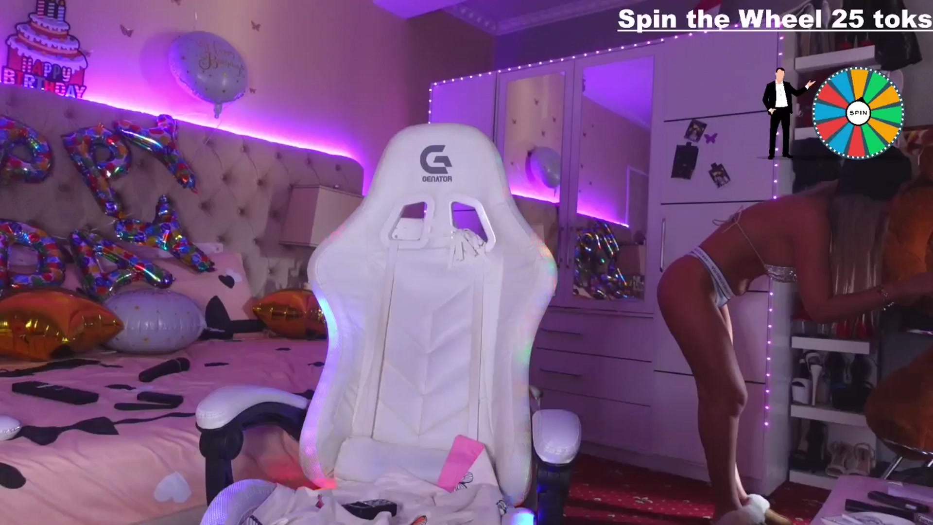 Gallery image thumbnail from HappyBdayAlly's myfreecams stream on, 03/09/2025, 14:23 image 11 of 20