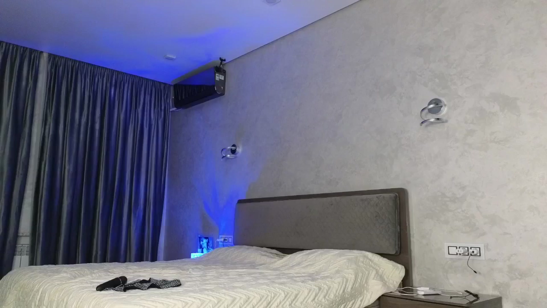 Gallery image thumbnail from HappyDay__'s myfreecams stream on, 07/12/2024, 20:34 image 10 of 20