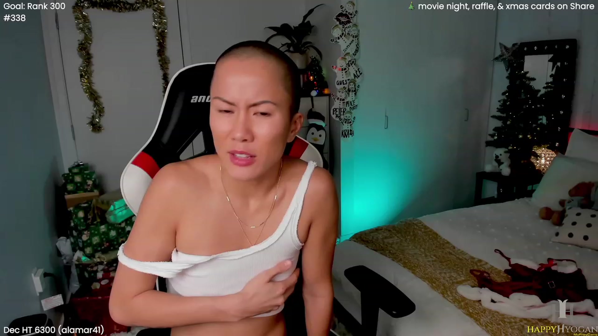 Gallery image thumbnail from HappyHyogan's myfreecams stream on, 12/18/2022, 02:50 image 12 of 20