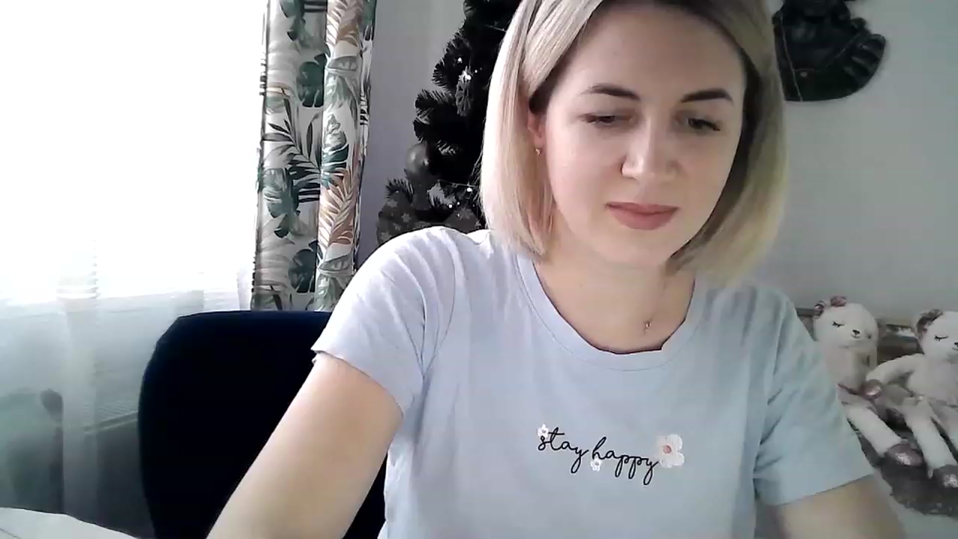 Gallery image thumbnail from HappyWoman999's myfreecams stream on, 01/02/2023, 14:46 image 9 of 20