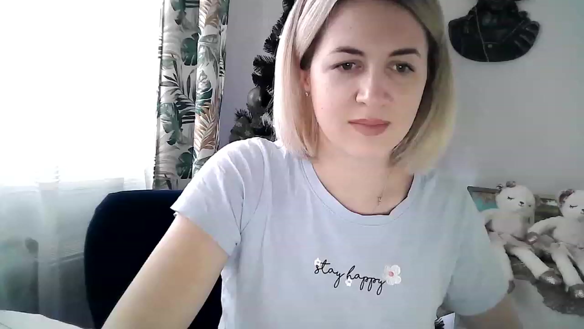 Gallery image thumbnail from HappyWoman999's myfreecams stream on, 01/02/2023, 14:46 image 10 of 20