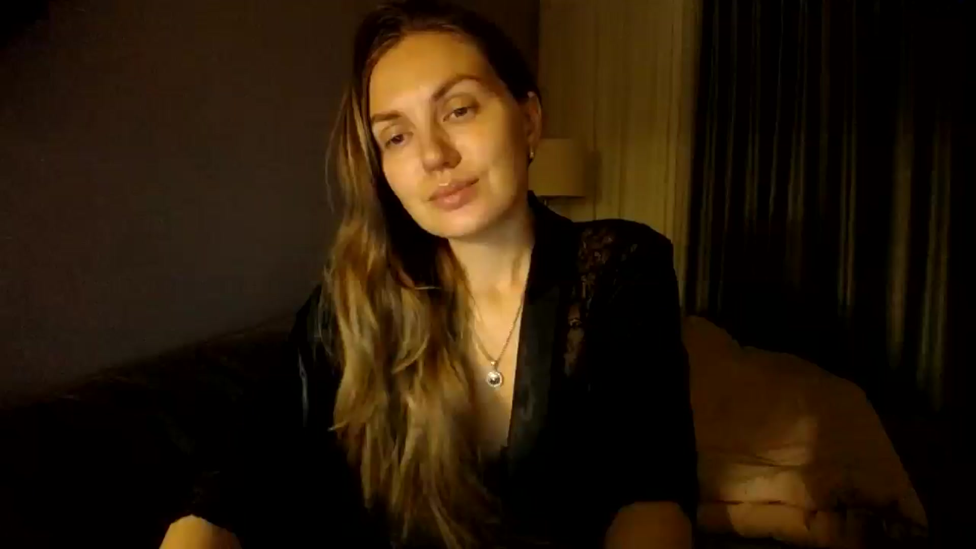 Gallery image thumbnail from Happy_Insight's myfreecams stream on, 11/23/2024, 22:51 image 10 of 20