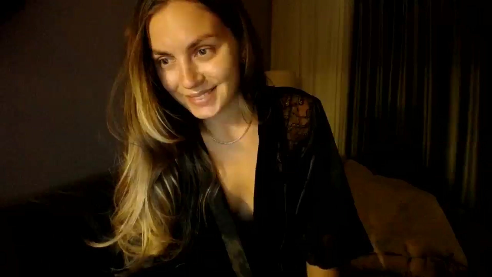 Gallery image thumbnail from Happy_Insight's myfreecams stream on, 11/23/2024, 22:51 image 7 of 20