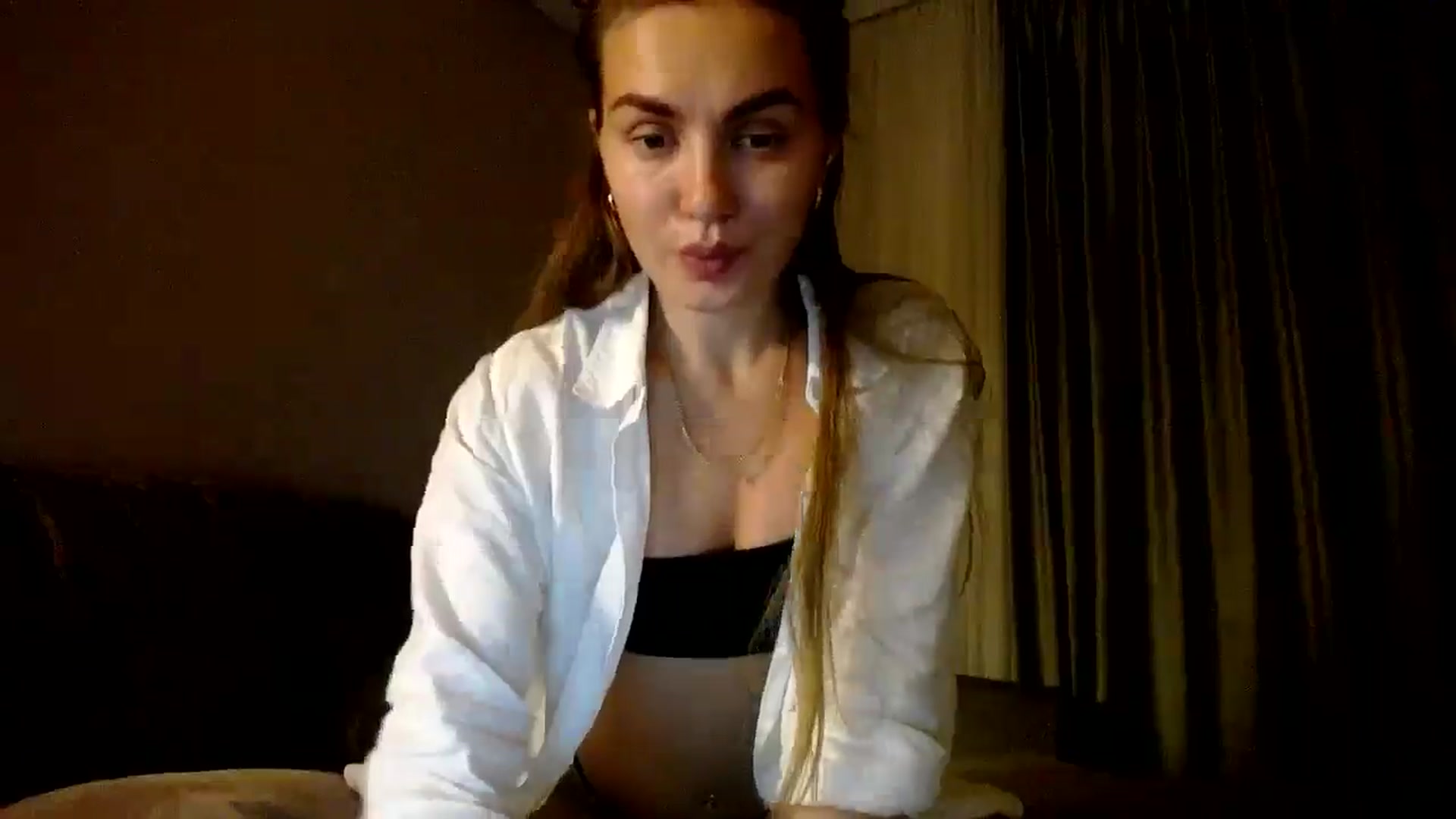 Gallery image thumbnail from Happy_Insight's myfreecams stream on, 12/03/2024, 22:03 image 16 of 20