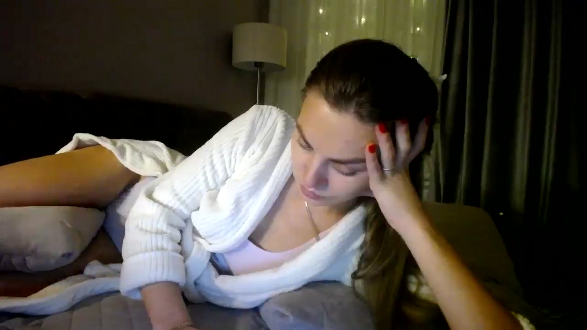 Gallery image thumbnail from Happy_Insight's myfreecams stream on, 12/21/2024, 19:12 image 6 of 20
