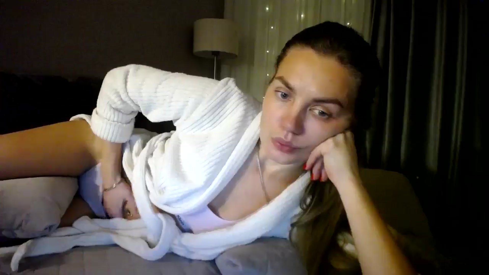 Gallery image thumbnail from Happy_Insight's myfreecams stream on, 12/21/2024, 19:12 image 8 of 20