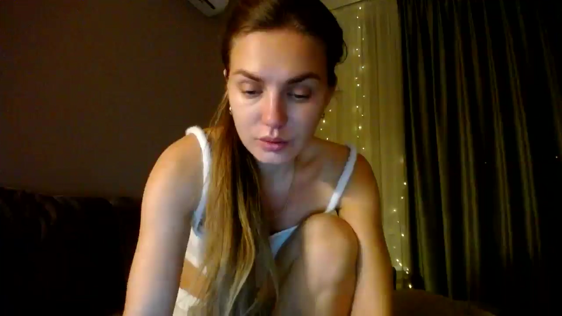Gallery image thumbnail from Happy_Insight's myfreecams stream on, 12/22/2024, 23:13 image 4 of 20