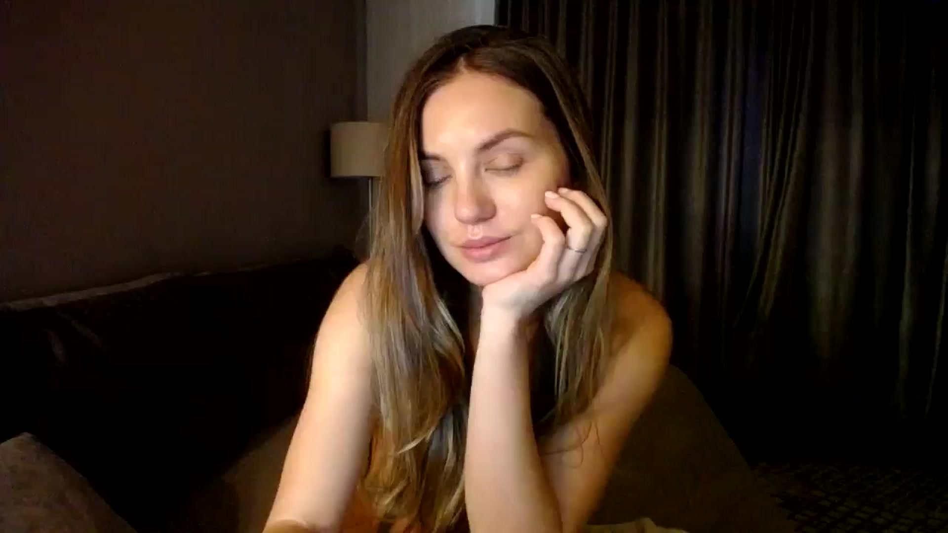 Gallery image thumbnail from Happy_Insight's myfreecams stream on, 01/05/2025, 14:40 image 17 of 20