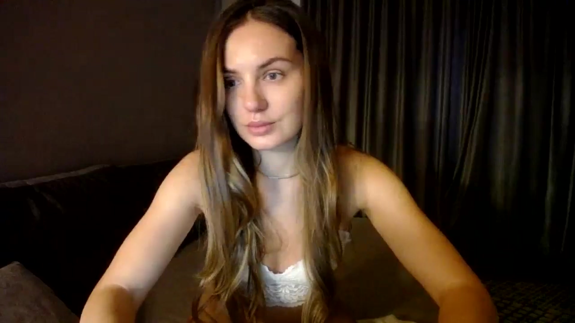 Gallery image thumbnail from Happy_Insight's myfreecams stream on, 01/05/2025, 14:40 image 16 of 20