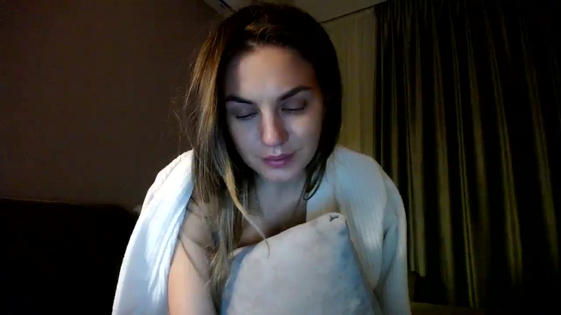 Gallery image thumbnail from Happy_Insight's myfreecams stream on, 01/05/2025, 15:22 image 15 of 20
