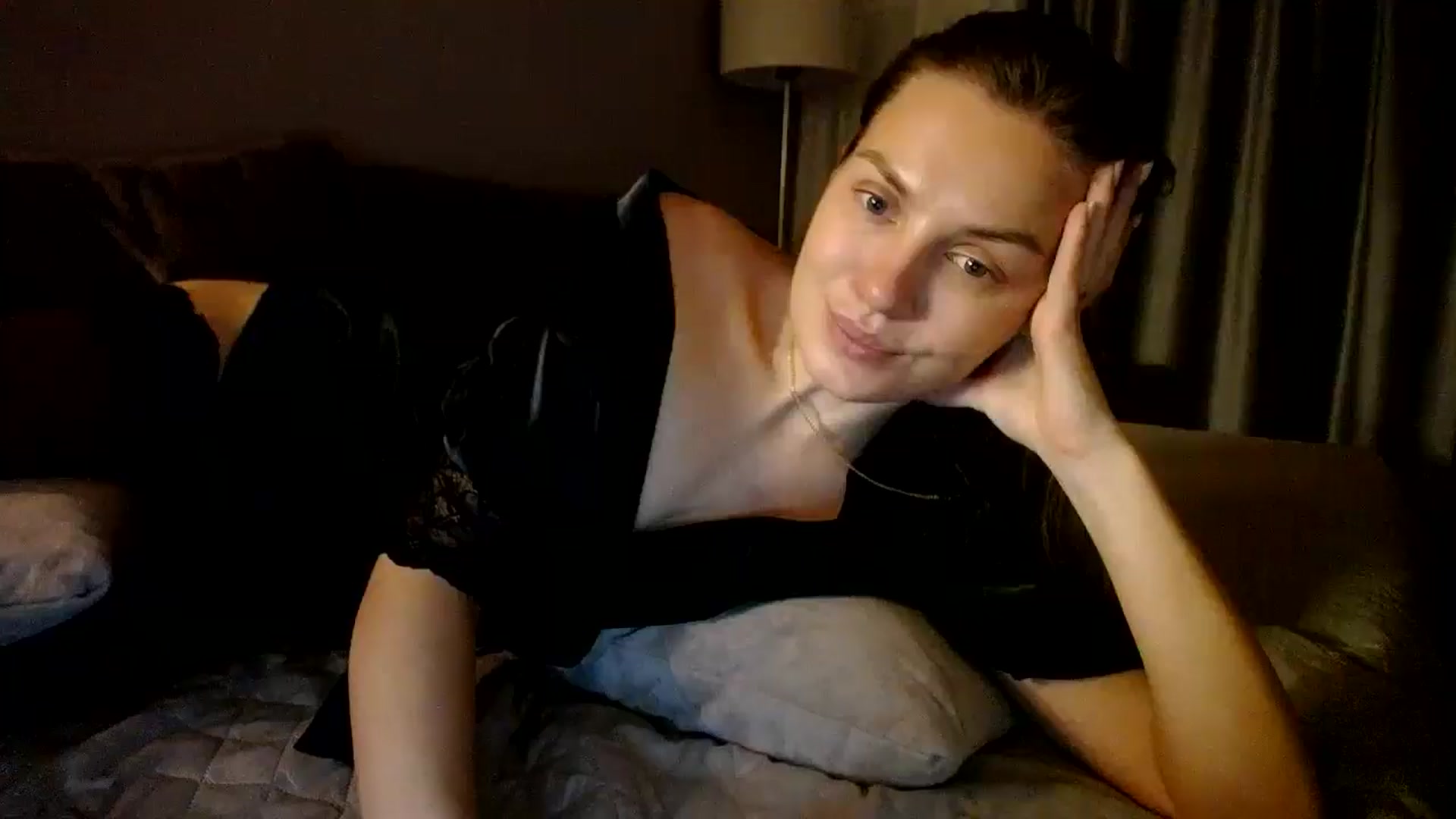 Gallery image thumbnail from Happy_Insight's myfreecams stream on, 01/18/2025, 18:50 image 1 of 20