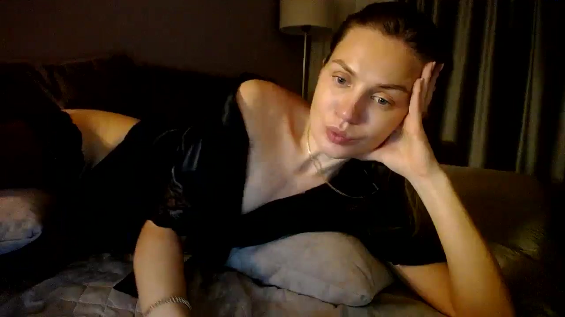 Gallery image thumbnail from Happy_Insight's myfreecams stream on, 01/18/2025, 18:50 image 8 of 20