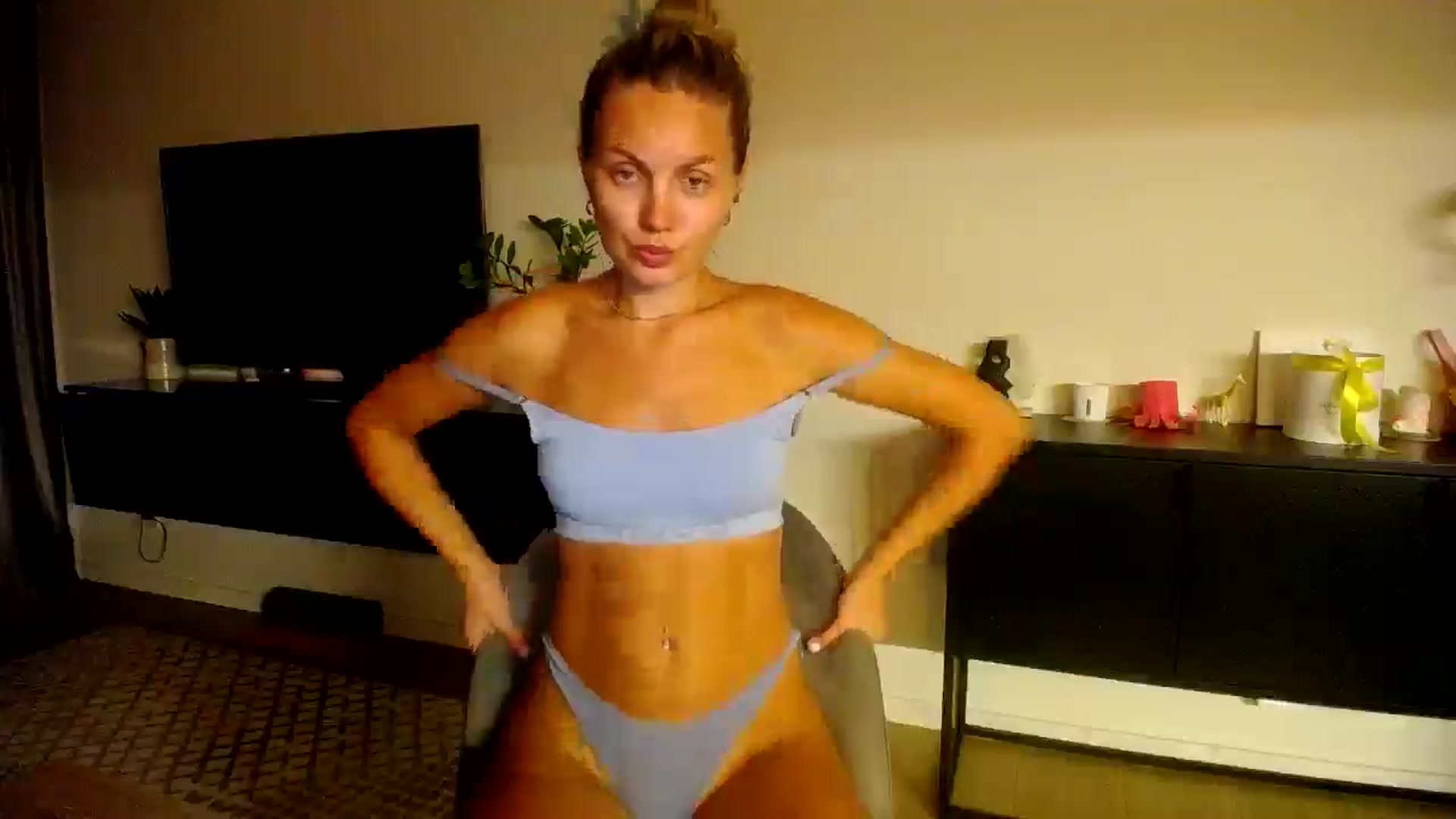 Gallery image thumbnail from Happy_Insight's myfreecams stream on, 08/28/2025, 21:17 image 5 of 20
