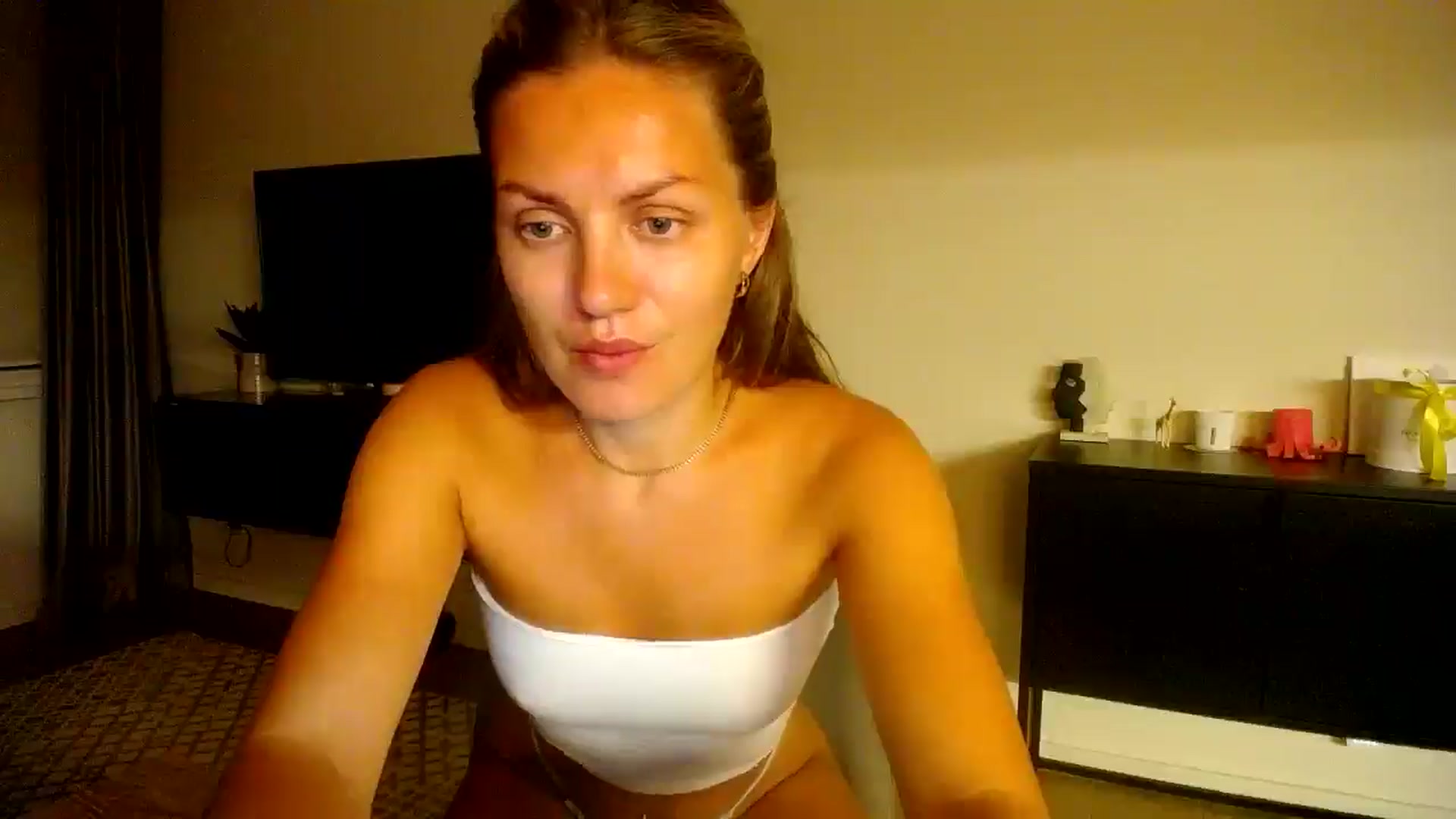 Gallery image thumbnail from Happy_Insight's myfreecams stream on, 08/31/2025, 22:36 image 18 of 20