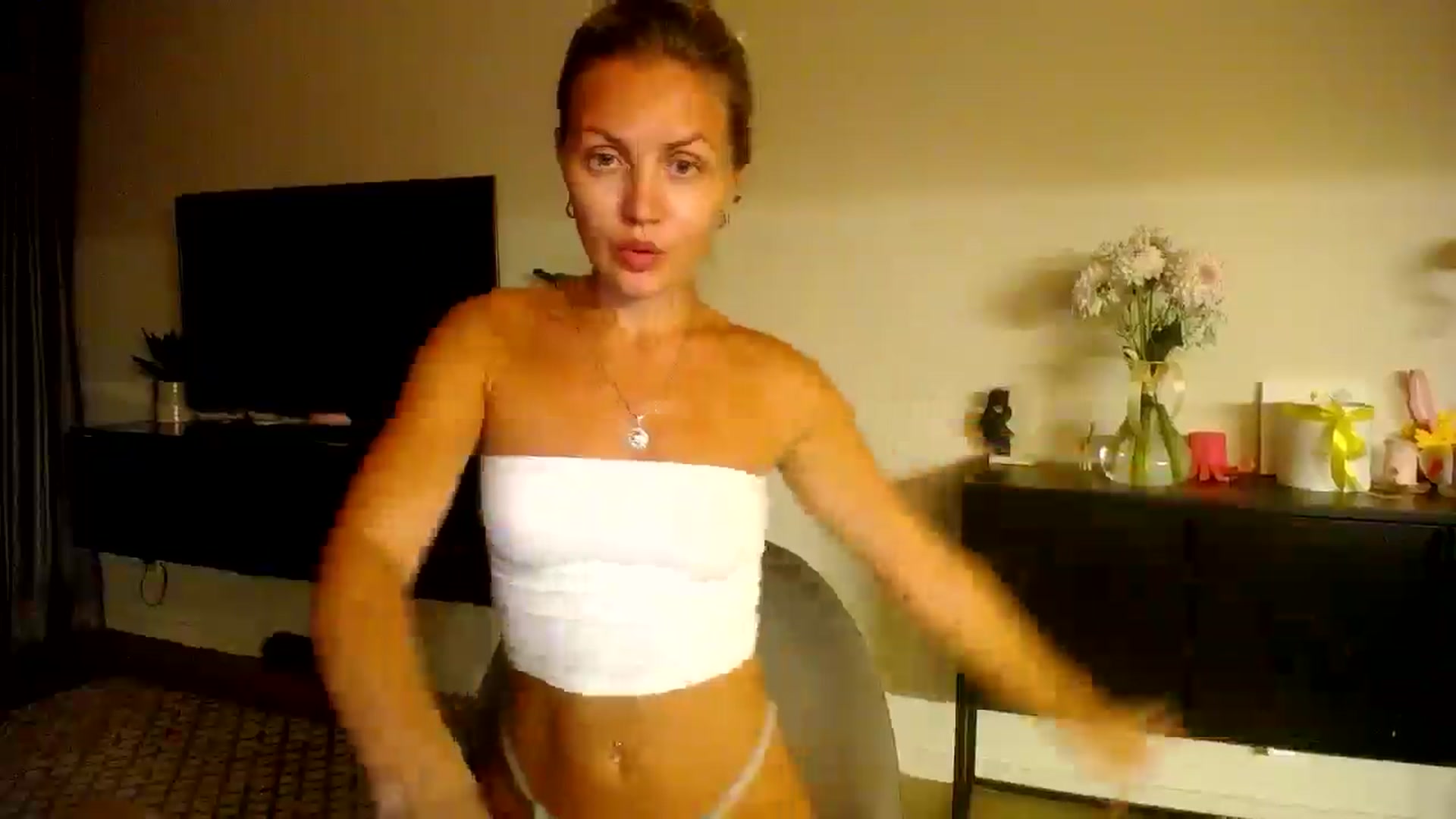 Gallery image thumbnail from Happy_Insight's myfreecams stream on, 09/02/2025, 21:55 image 7 of 20