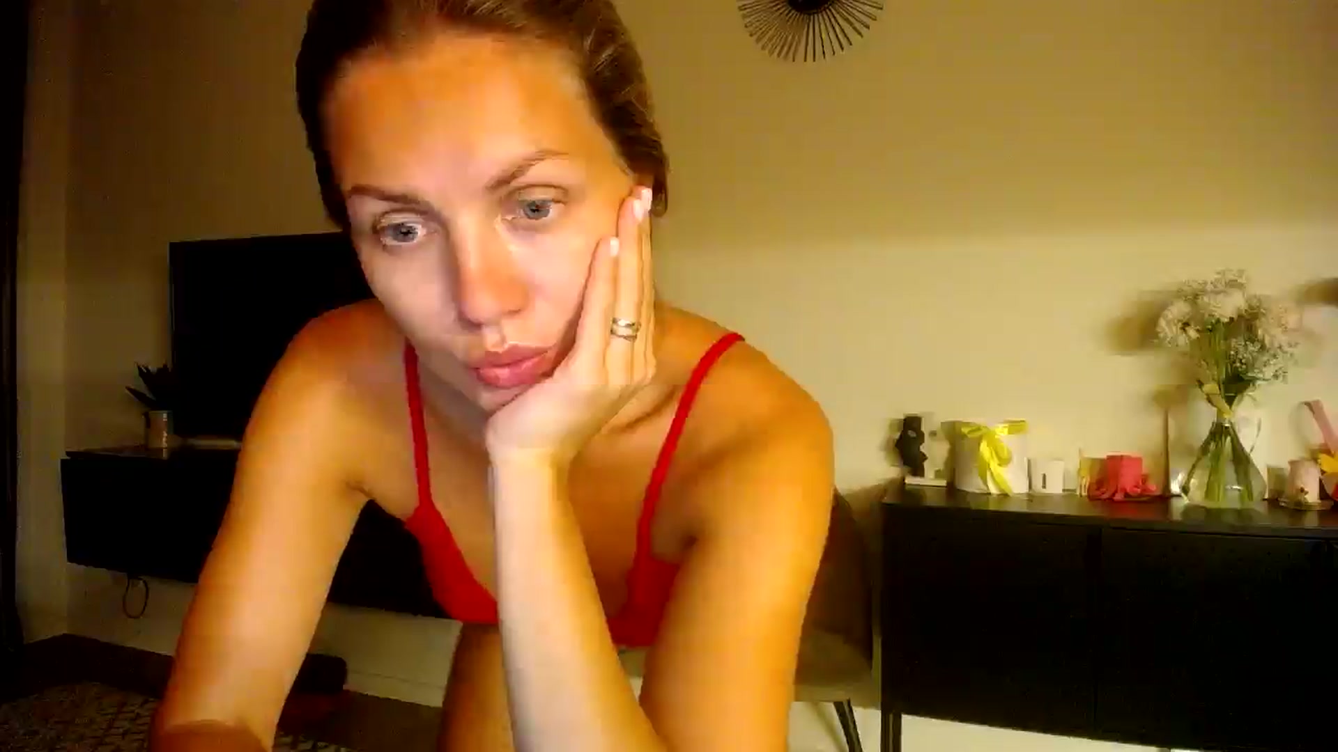 Gallery image thumbnail from Happy_Insight's myfreecams stream on, 09/04/2025, 21:41 image 16 of 20