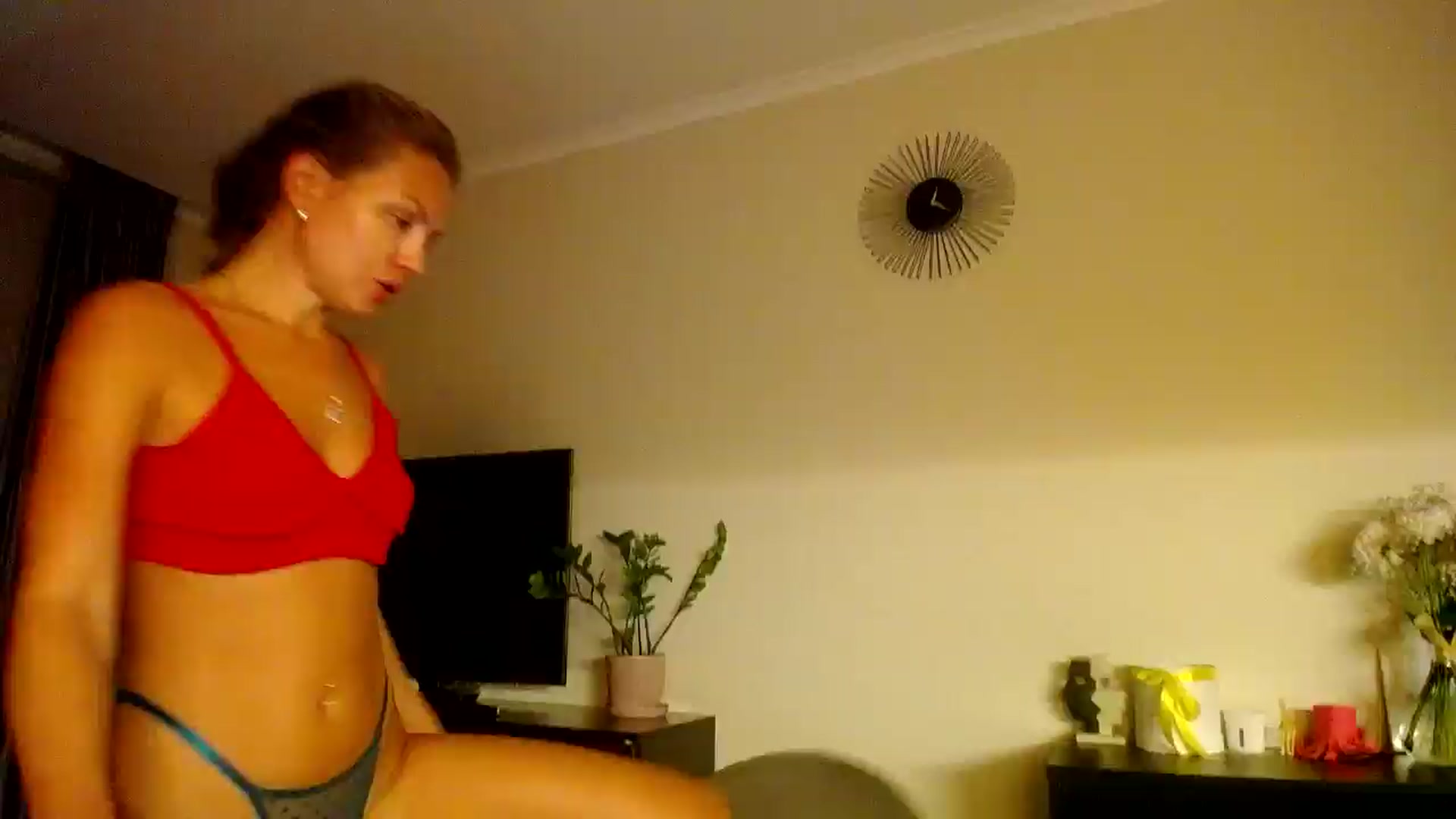 Gallery image thumbnail from Happy_Insight's myfreecams stream on, 09/04/2025, 21:41 image 1 of 20